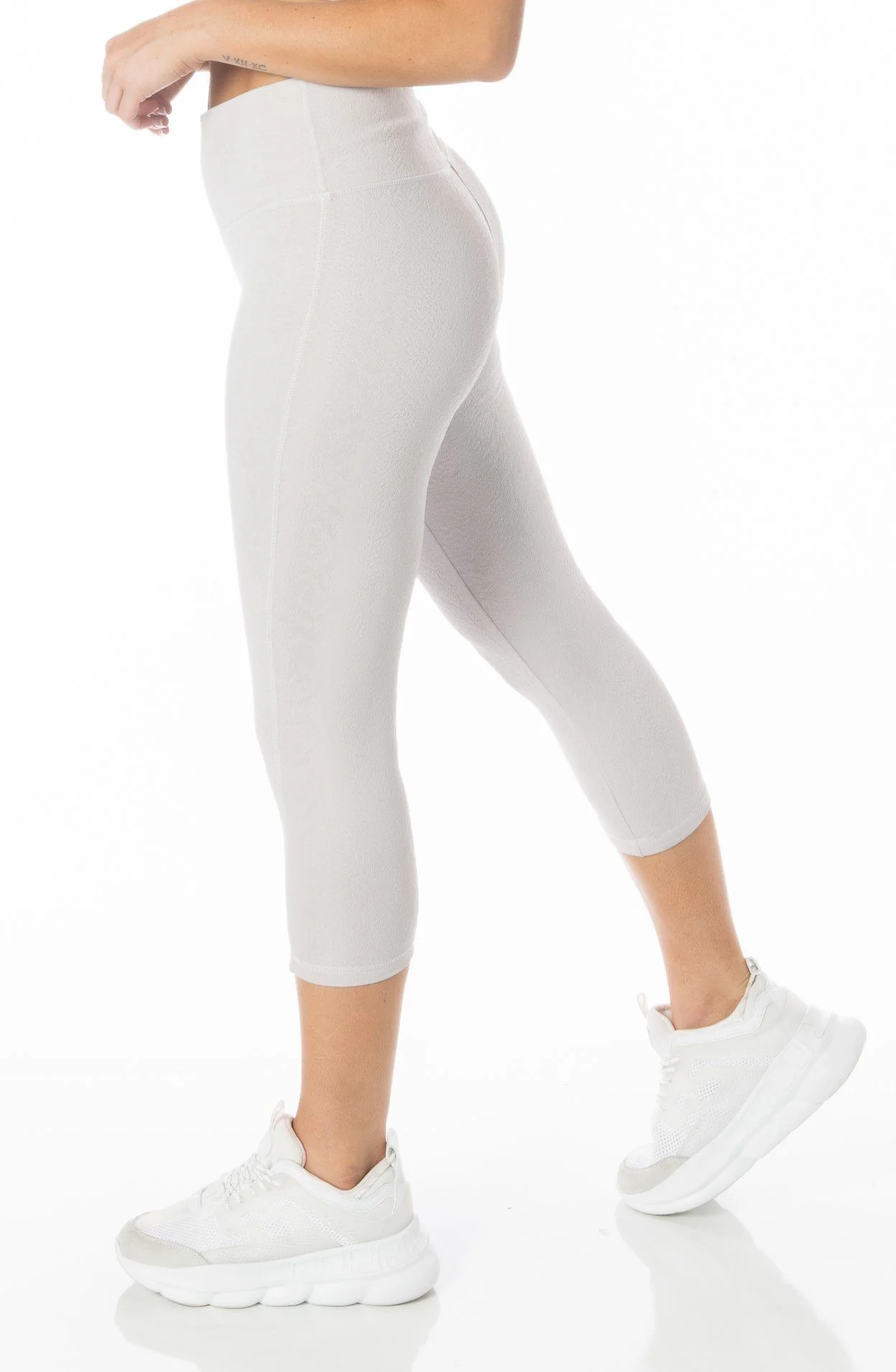Grey Textured Snake Capri Leggings - Hypeach Active