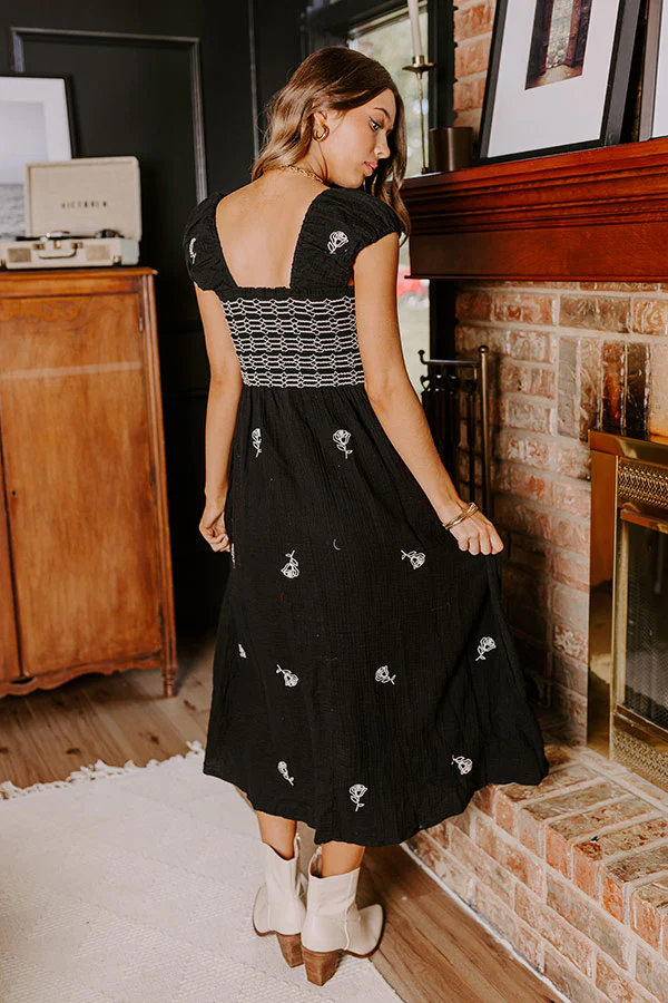 Napa Nights Smocked Midi in Black