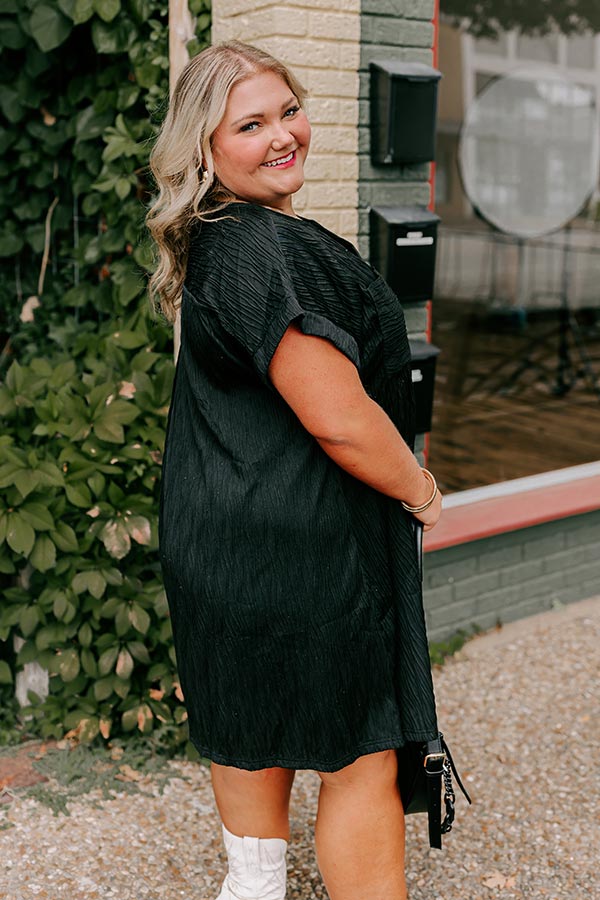 Long Weekend Wonderful Shift Dress In Black Curves