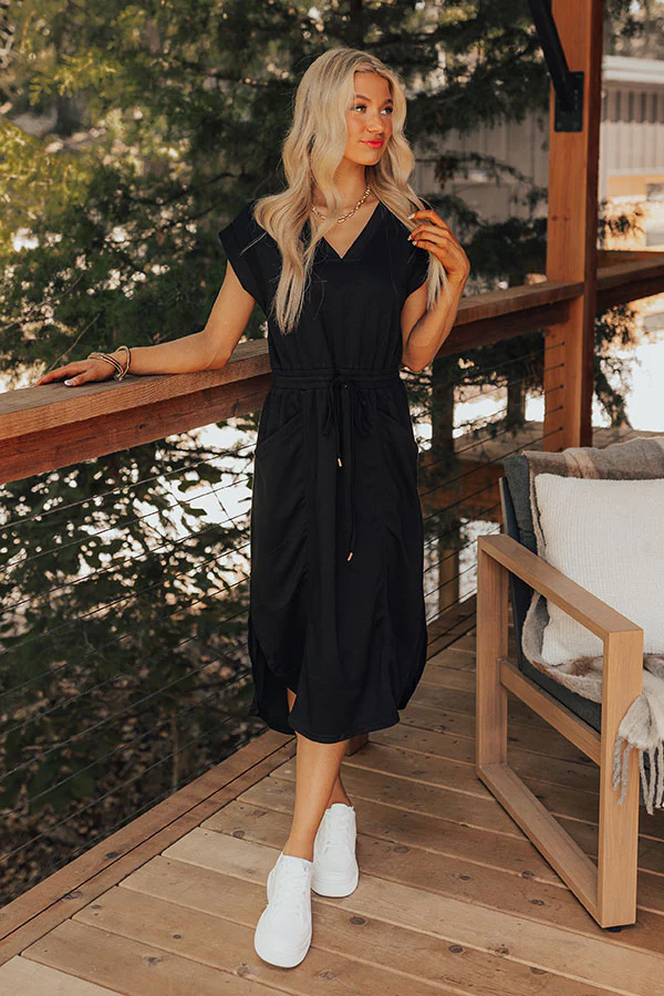 Madison Avenue Stroll Midi in Black