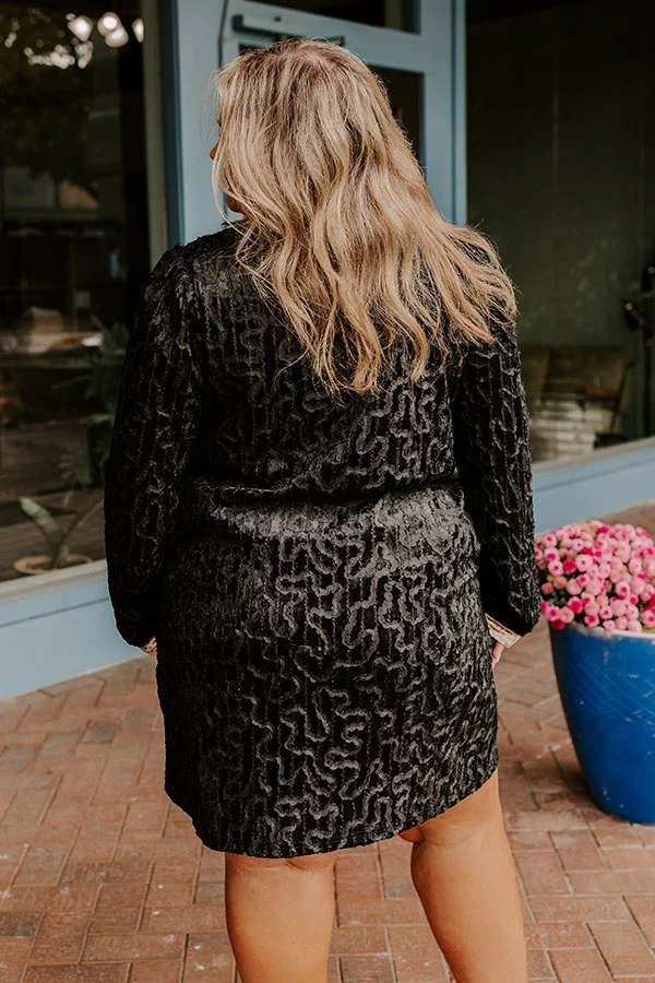 Chardonnay And Candlelight Velvet Mini Dress in Black Curves