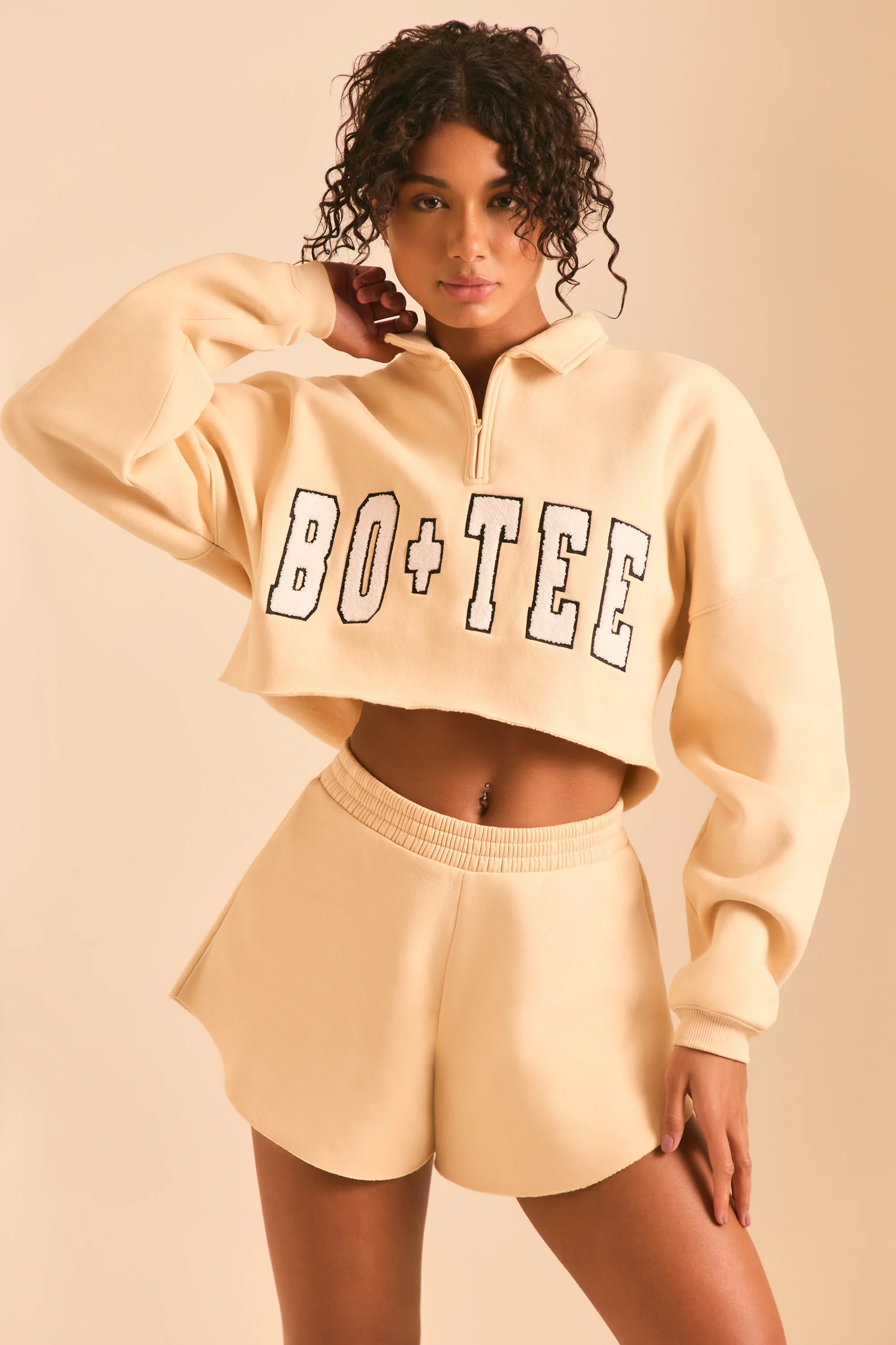 Relax - Sweat Shorts in Sand