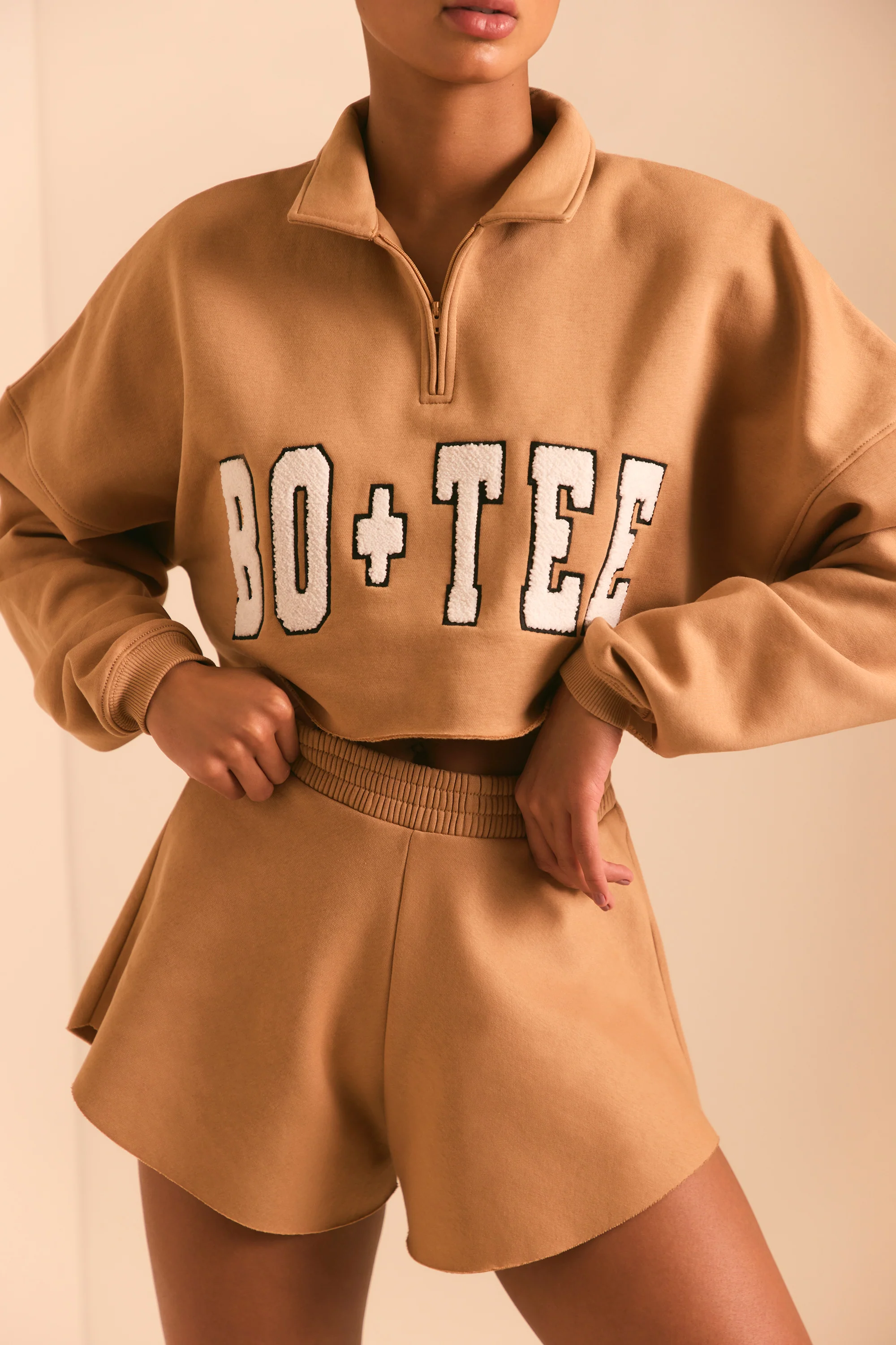 Relax - Sweat Shorts in Chestnut Brown