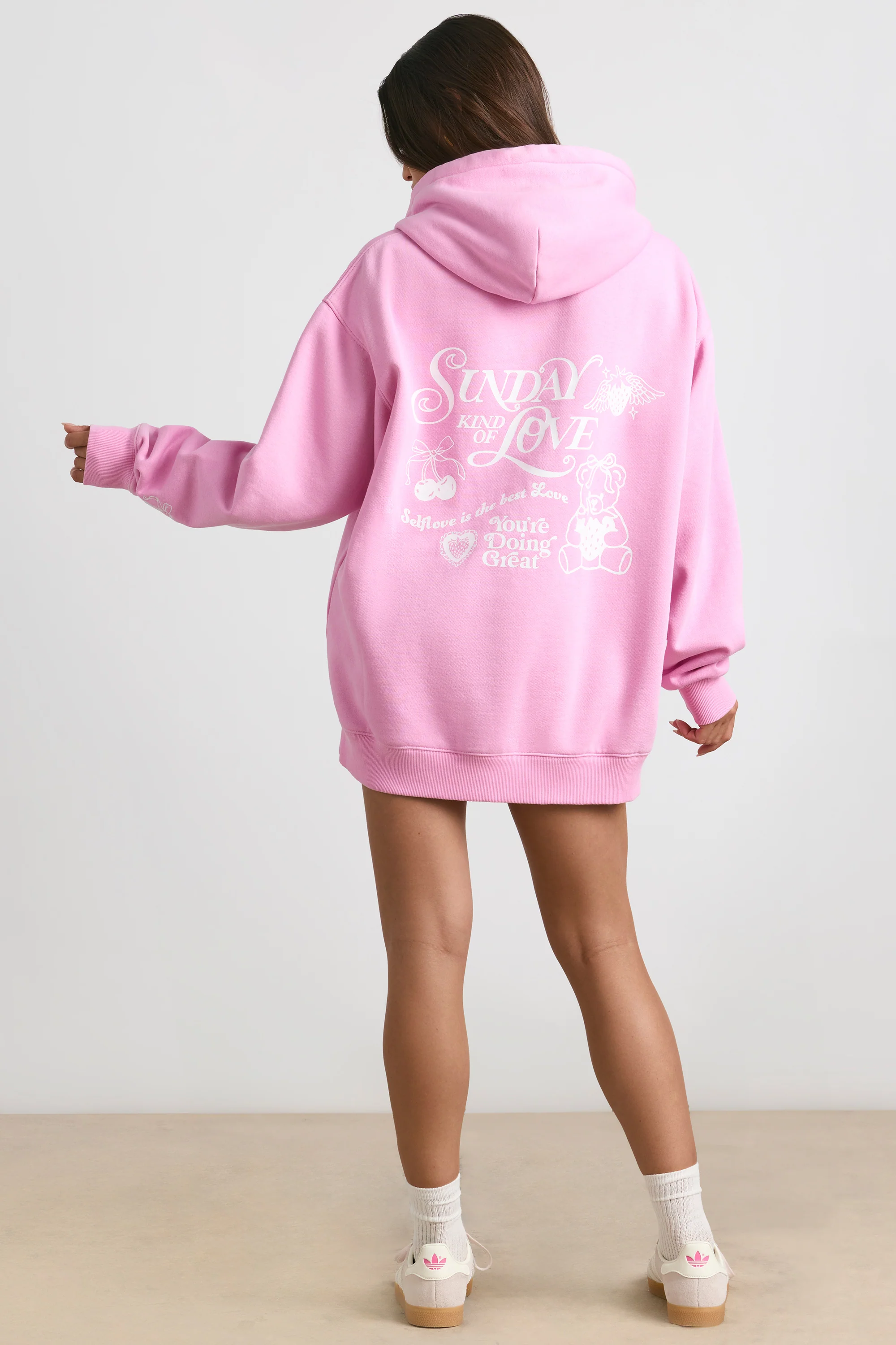 Sunday Love - Oversized Hoodie in Bubblegum Pink