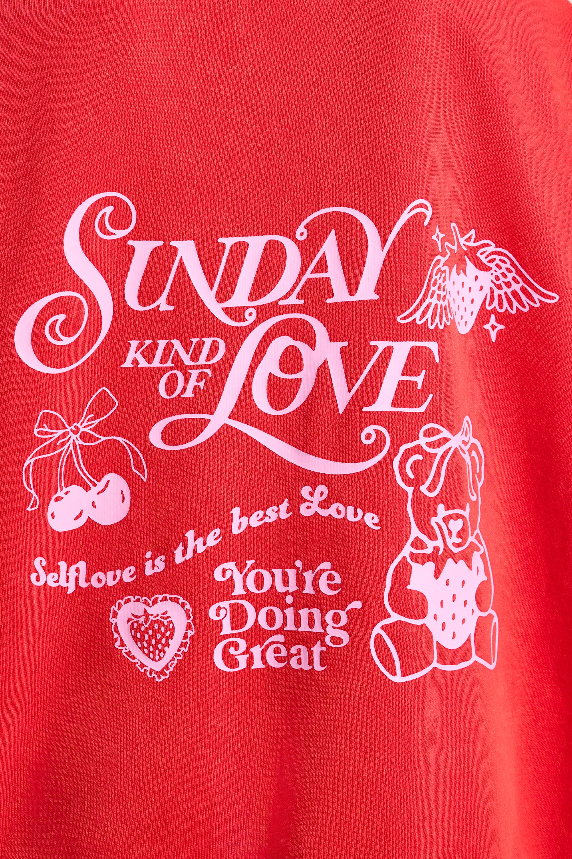 Sunday Love - Oversized Hoodie in Red