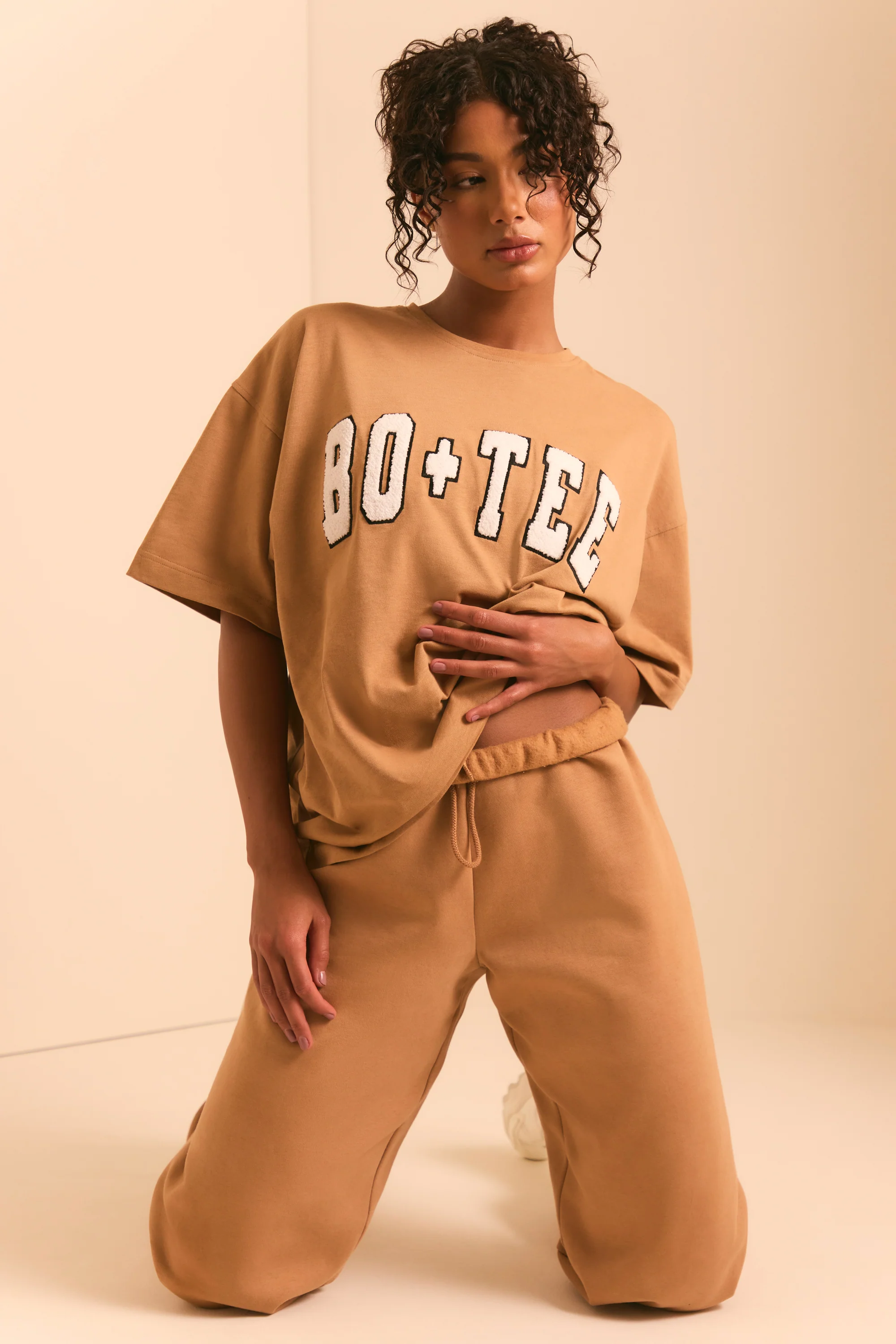 Pacific - Relaxed Fit Joggers in Chestnut Brown