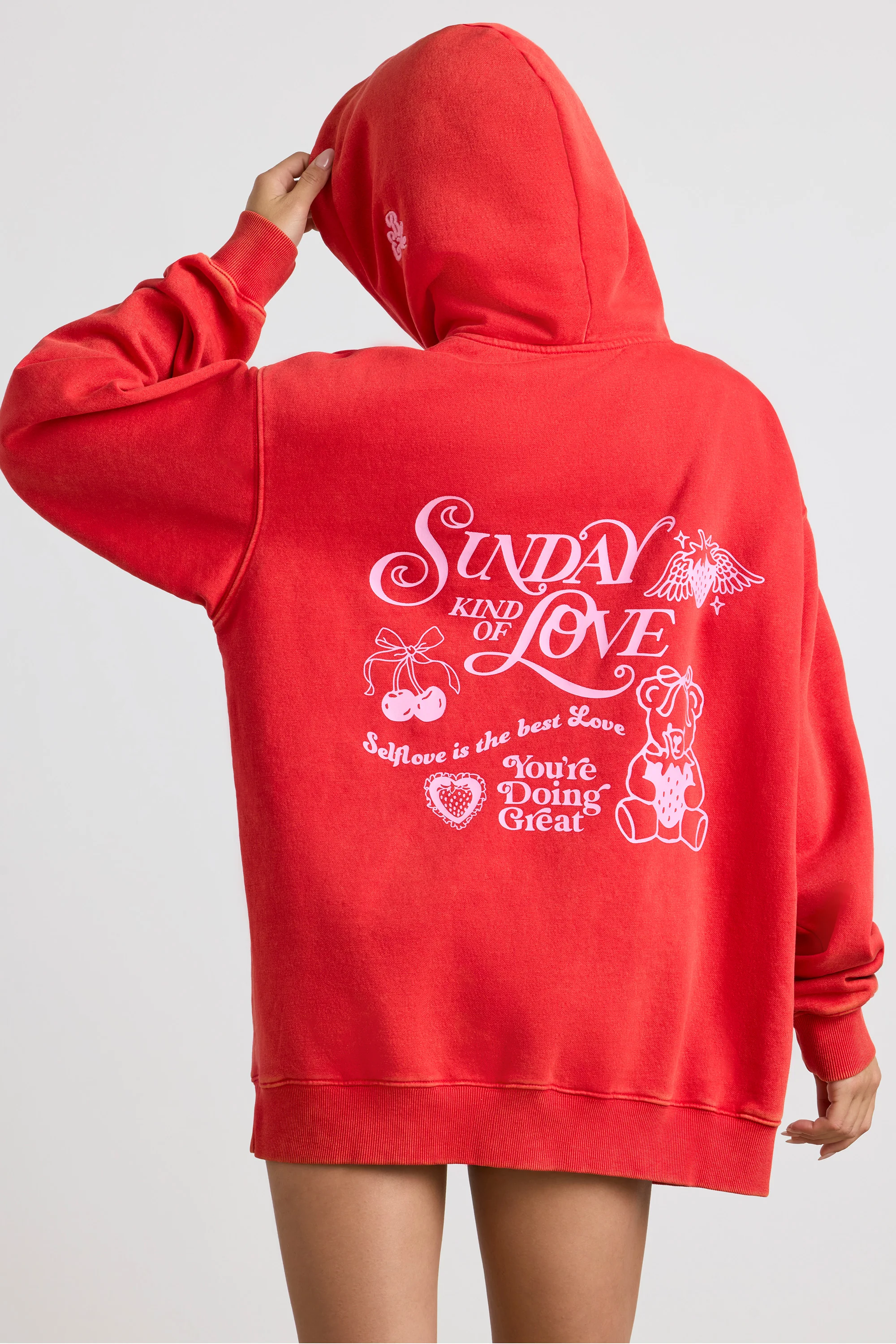 Sunday Love - Oversized Hoodie in Red