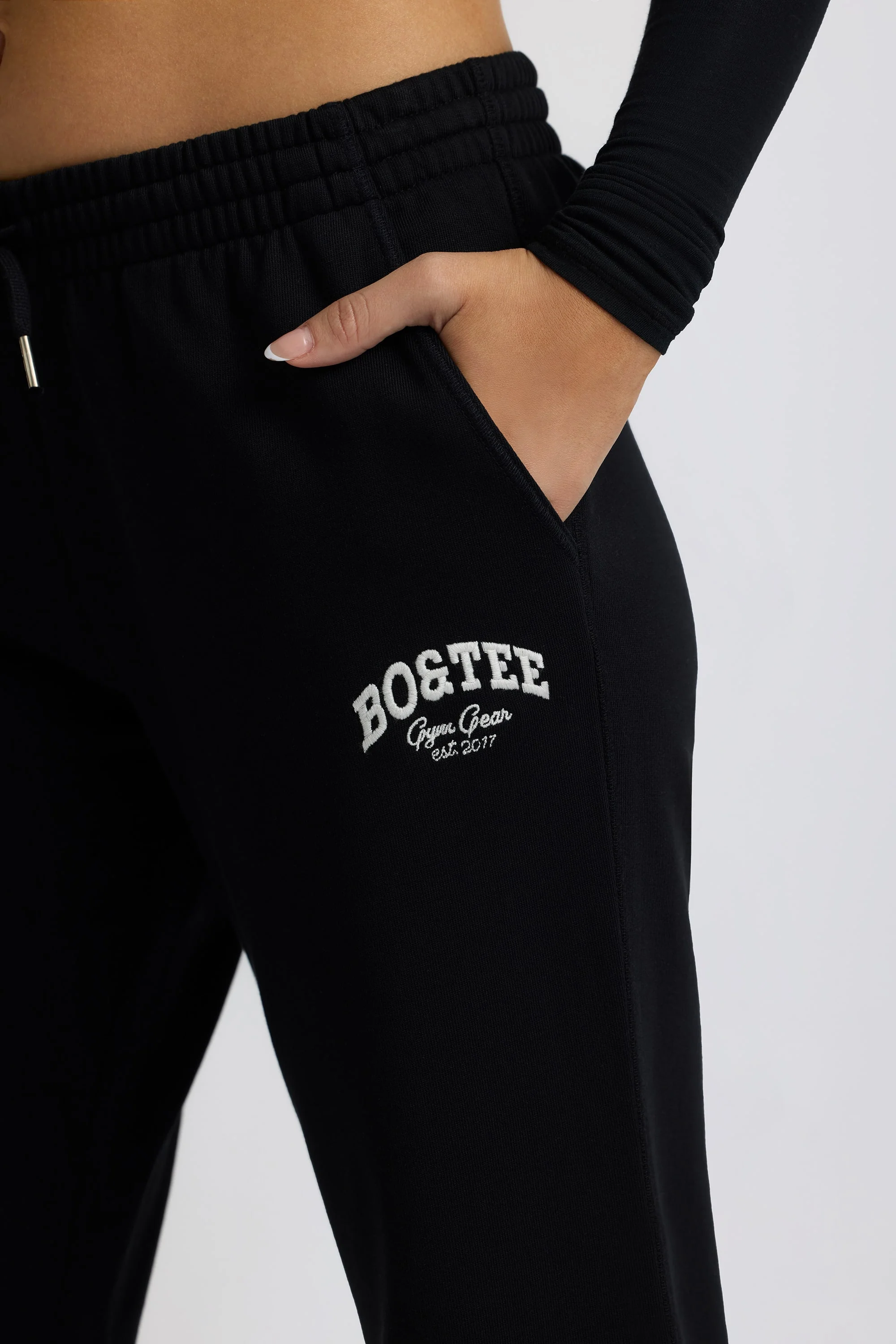 Petite Low-Rise Wide-Leg Joggers in Black