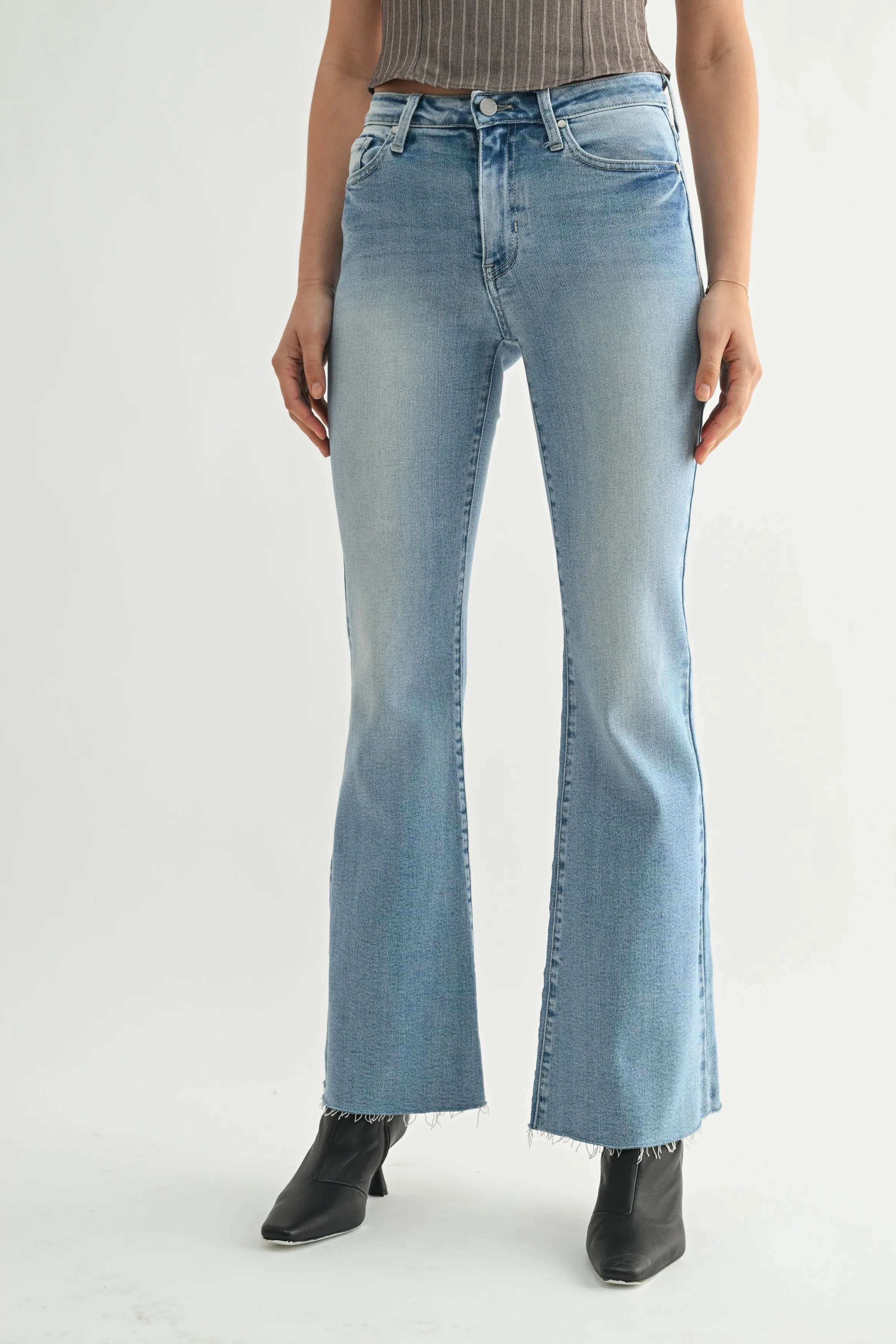 Sydney Mid Rise Straight Bootcut Jean in Light Wash