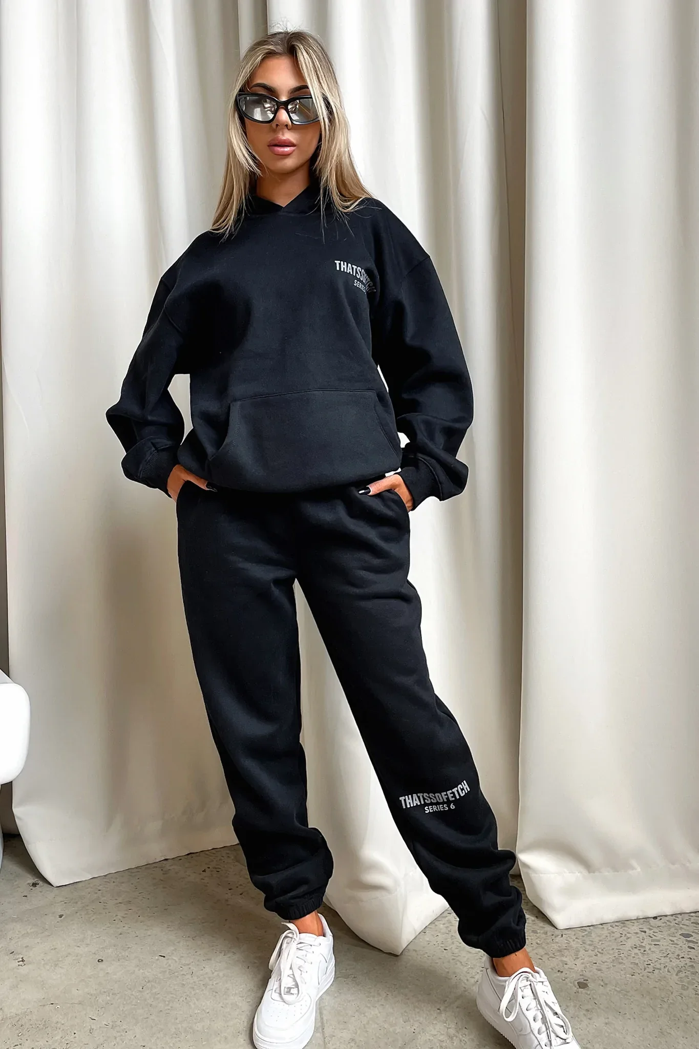 Series 6 Sweatpants - Black