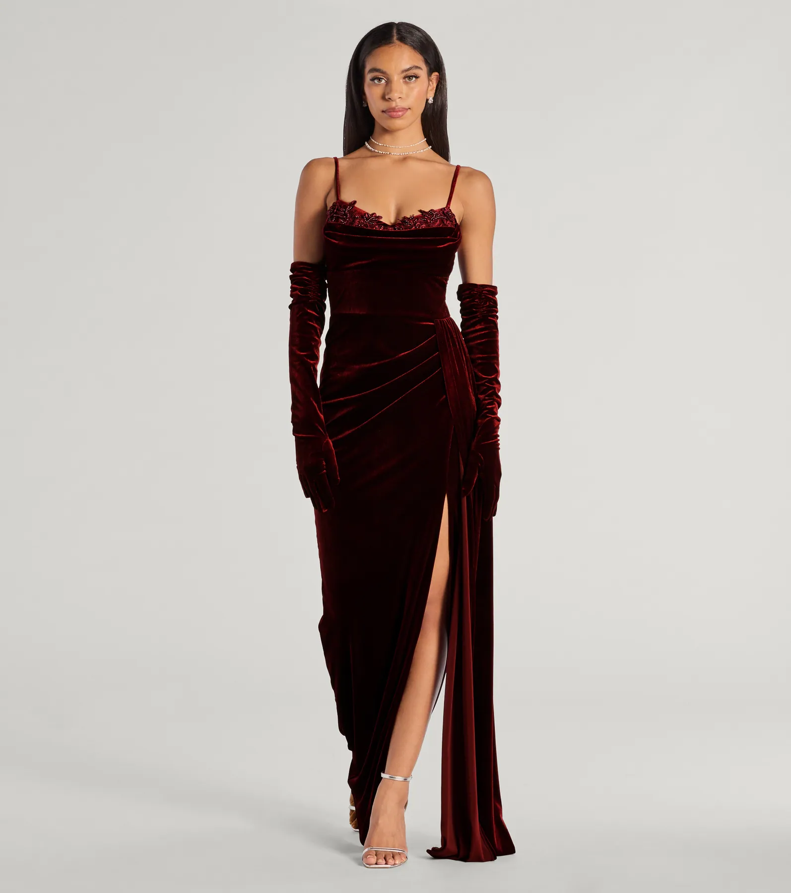 Inez Beaded Applique Velvet Formal Column Dress With Gloves