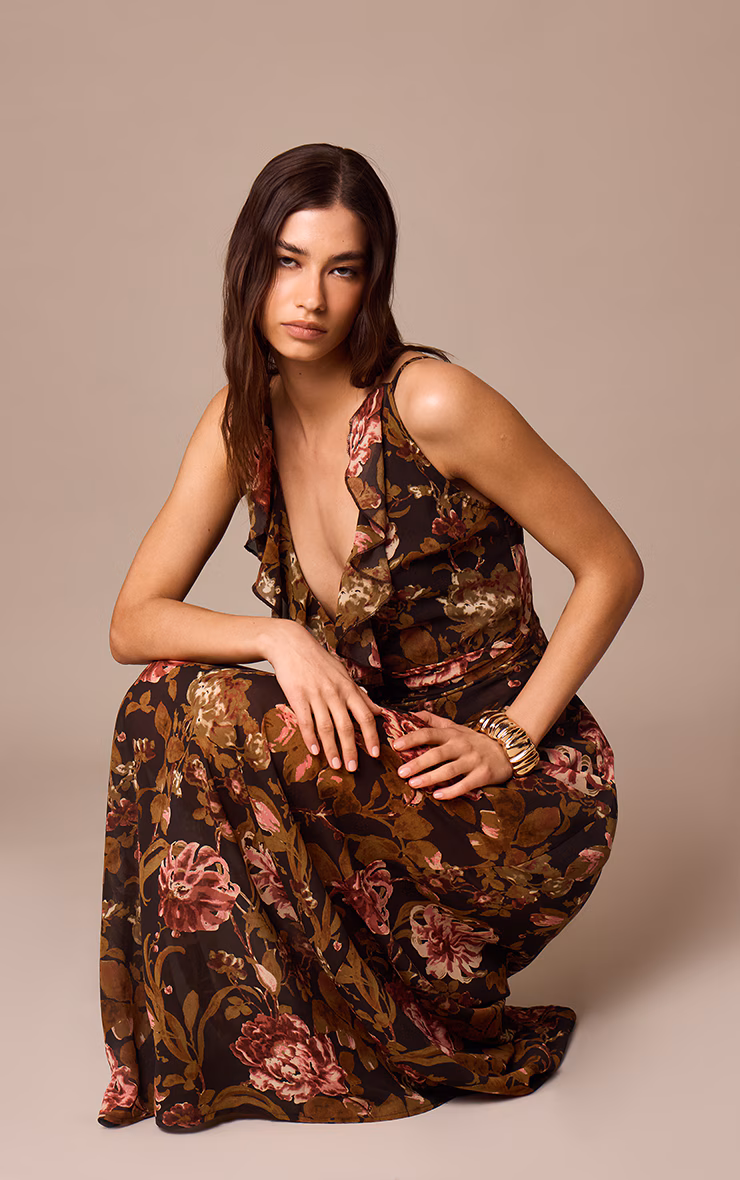 Black Floral Printed Chiffon Ruched Detail Maxi Dress