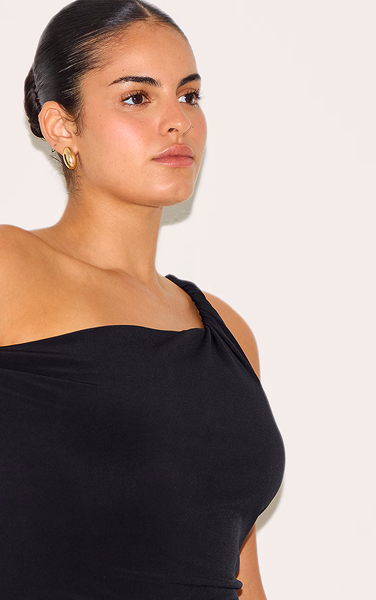 Plus Black Off Shoulder Twisted Maxi Dress