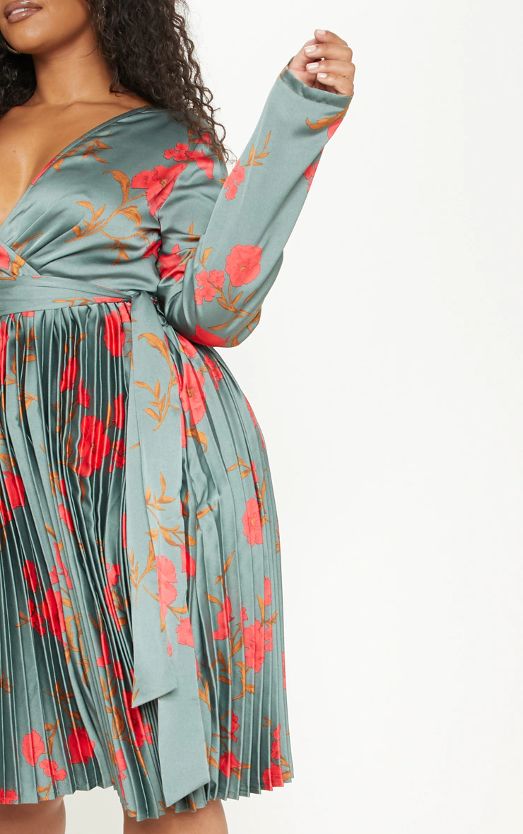 Plus Emerald Green Floral Print Long Sleeve Pleated Midi Dress