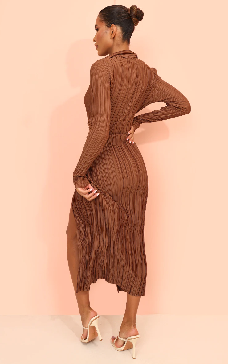Chocolate Plisse Collar Detail Twist Midaxi Dress
