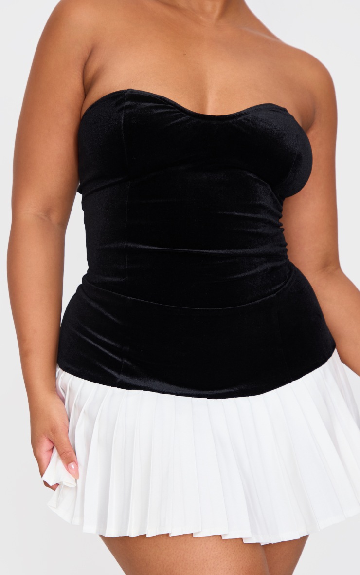 Plus Black Contrast Pleated Velour Bandeau Mini Dress