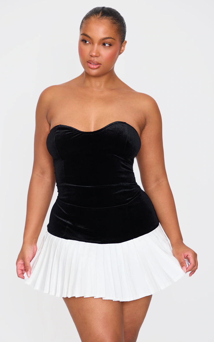 Plus Black Contrast Pleated Velour Bandeau Mini Dress