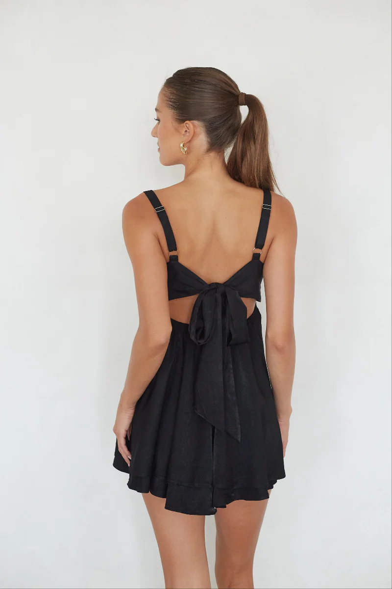 Suki Twist Babydoll Mini Dress