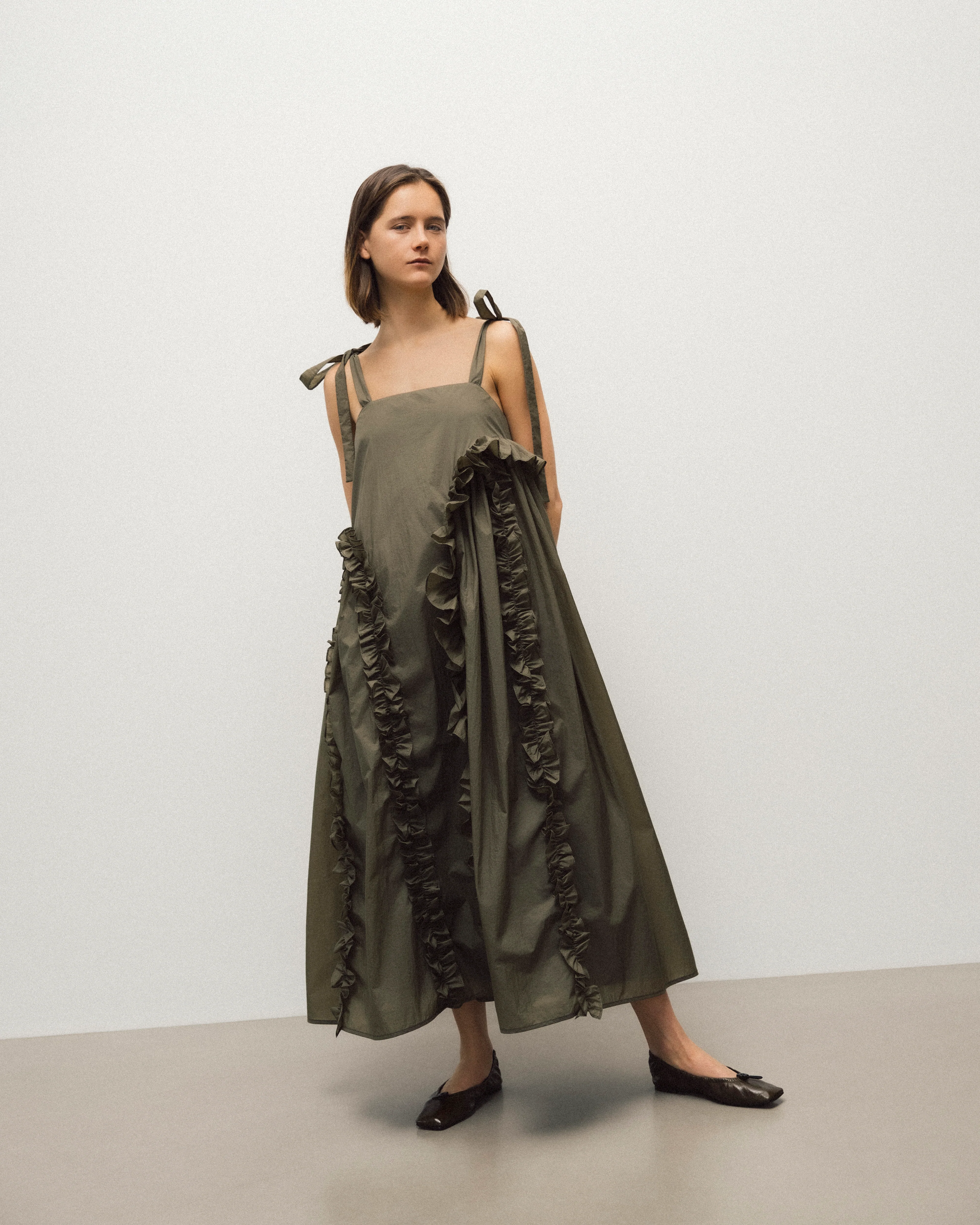 OSWALD | DRESS SHEER RIPSTOP OLIVE NONA