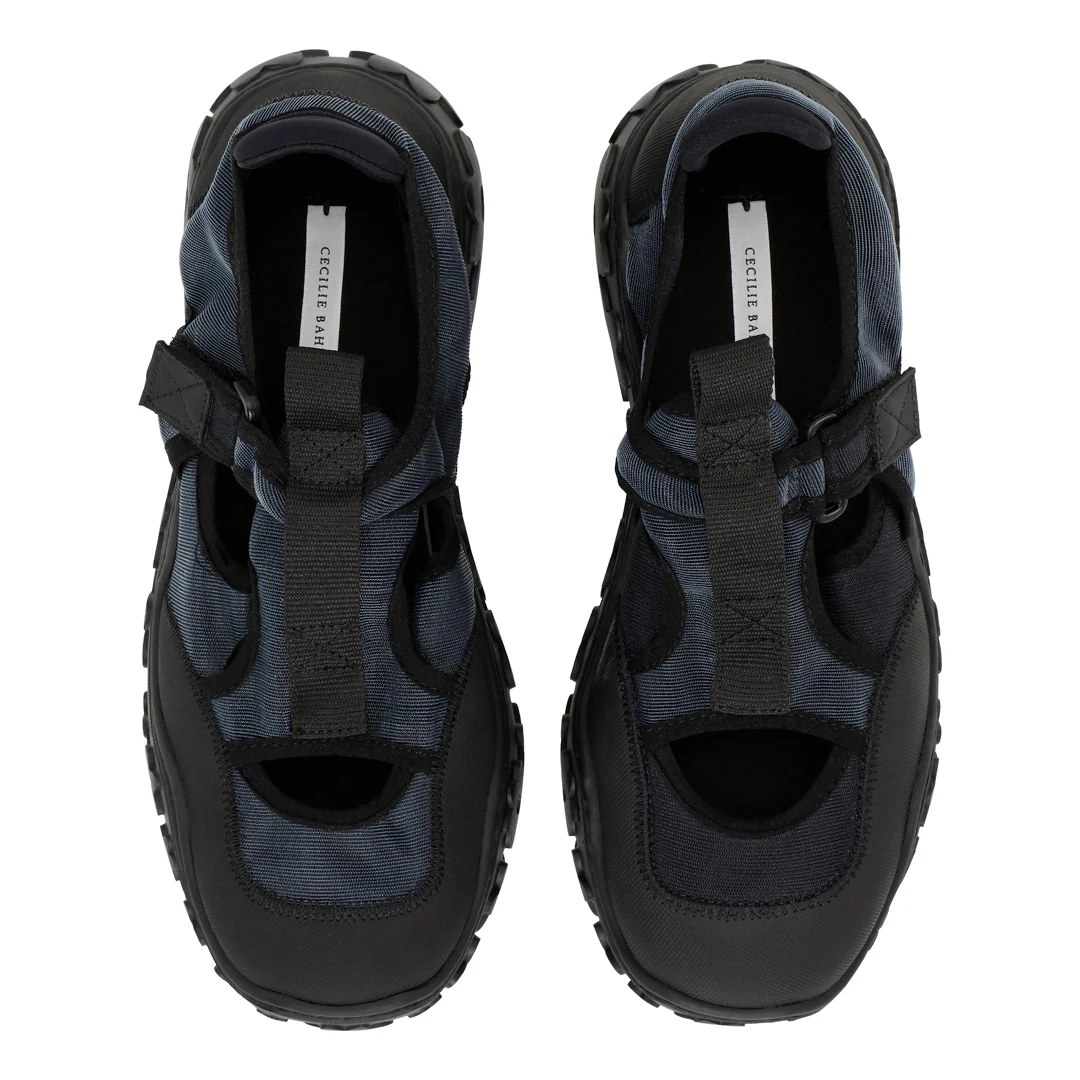 ARIA | SNEAKER MESH BLACK