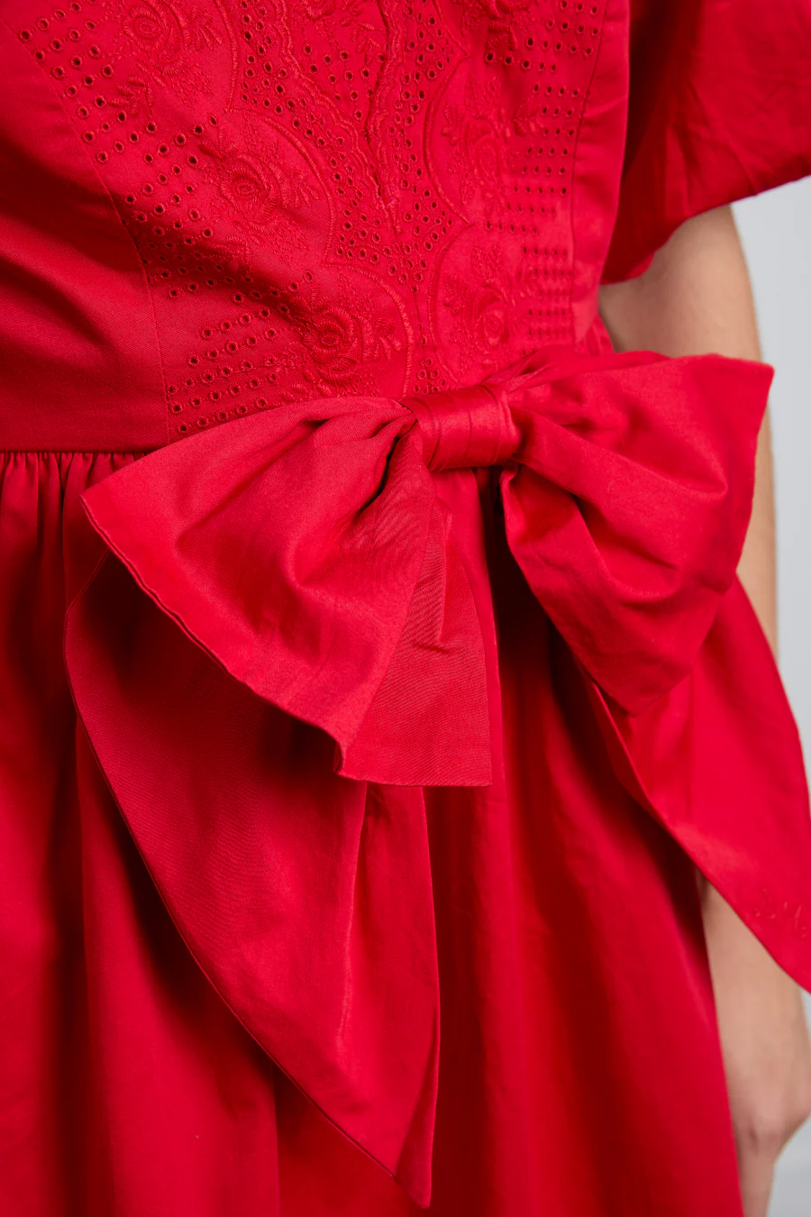 aria bow embroidered midi dress - red