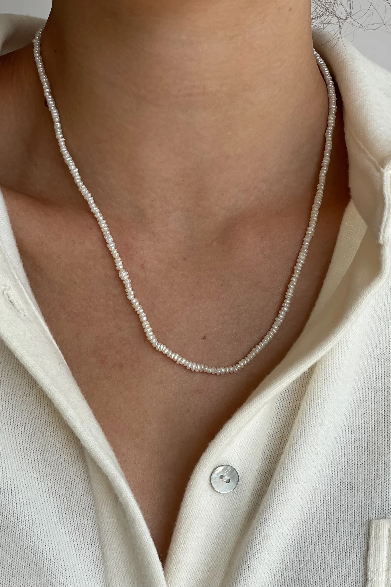 The Small Pearl Necklace