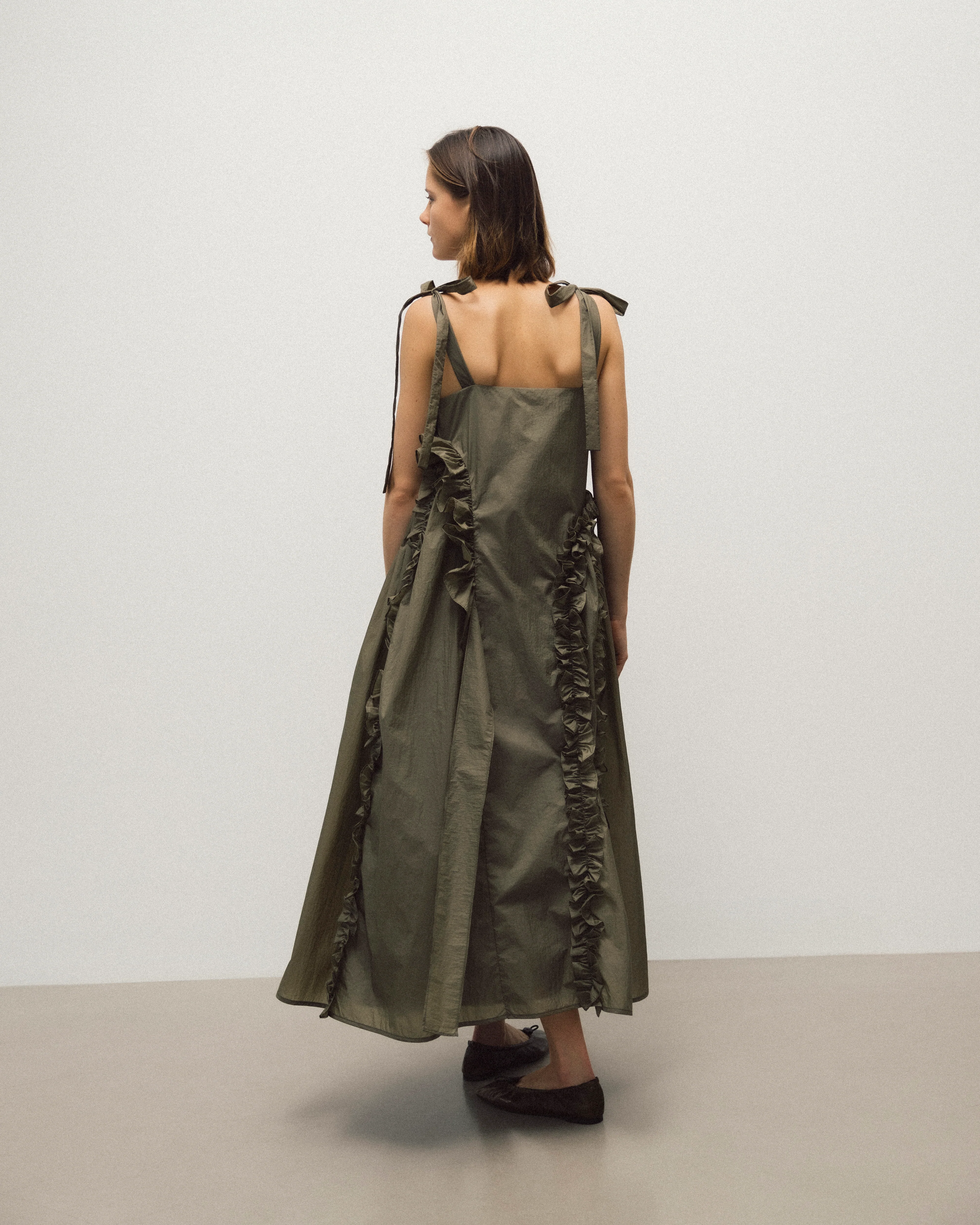 OSWALD | DRESS SHEER RIPSTOP OLIVE NONA