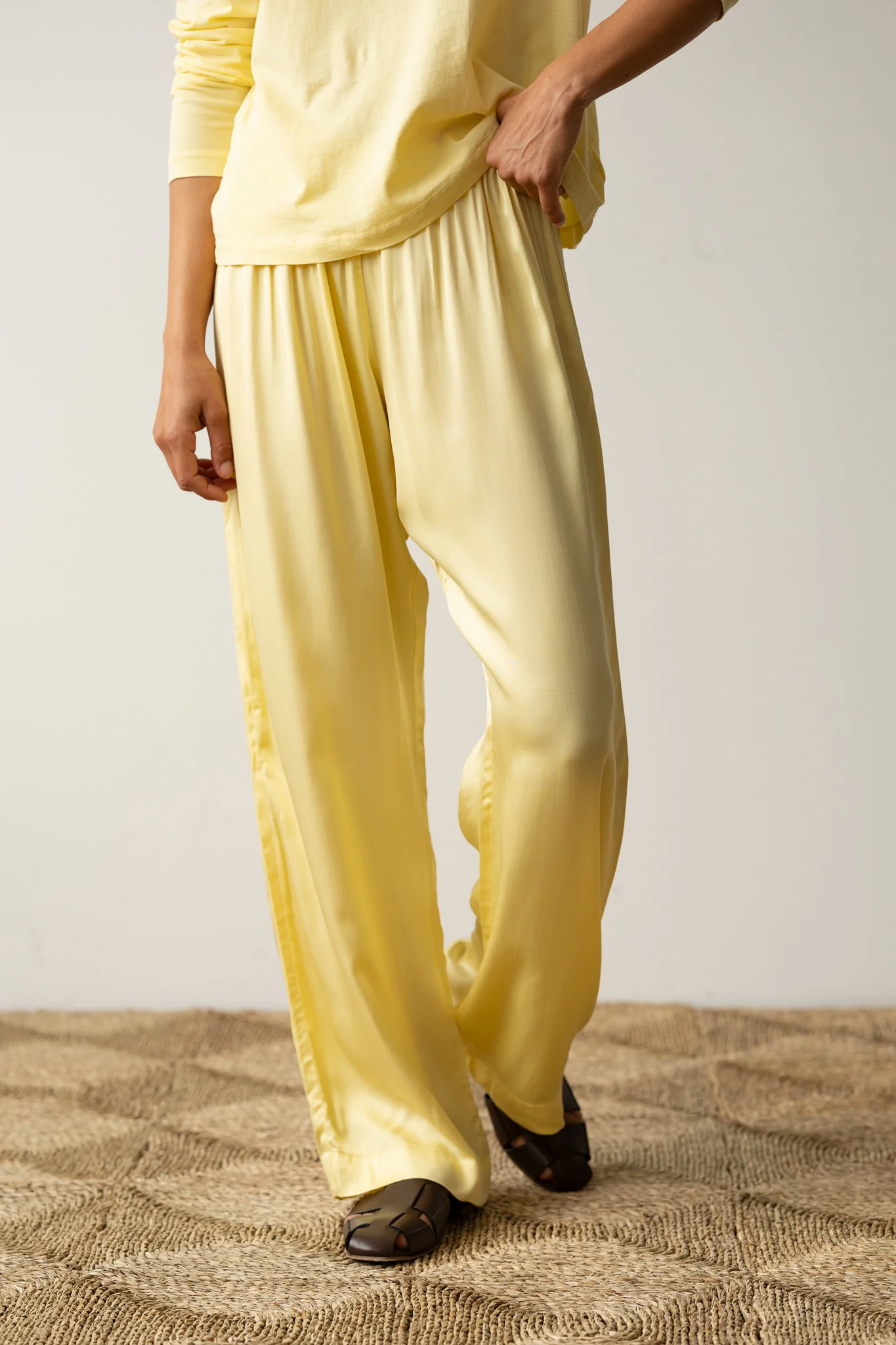 The Silky Simple Pant