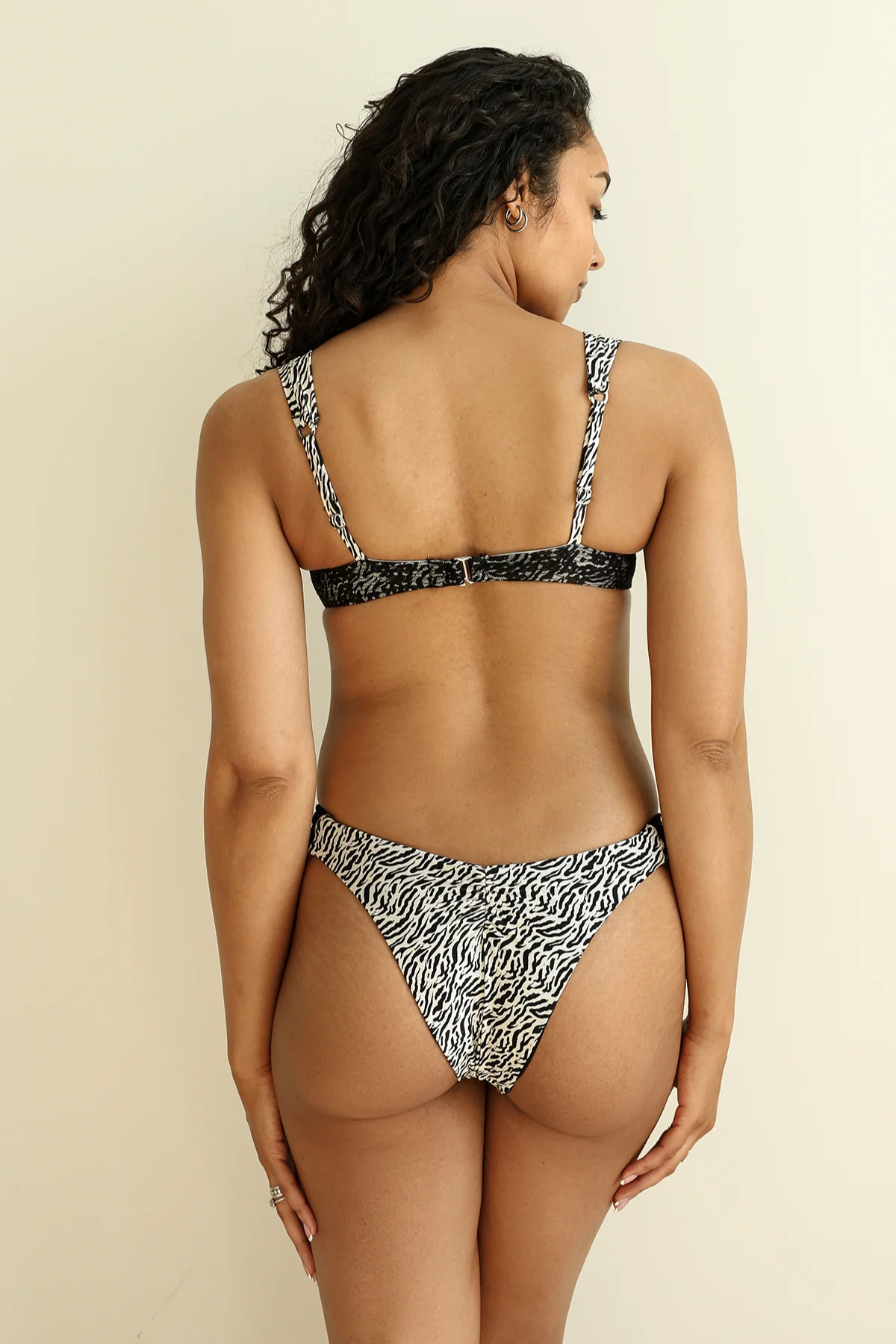 Stray Underwire Bikini Heart Top