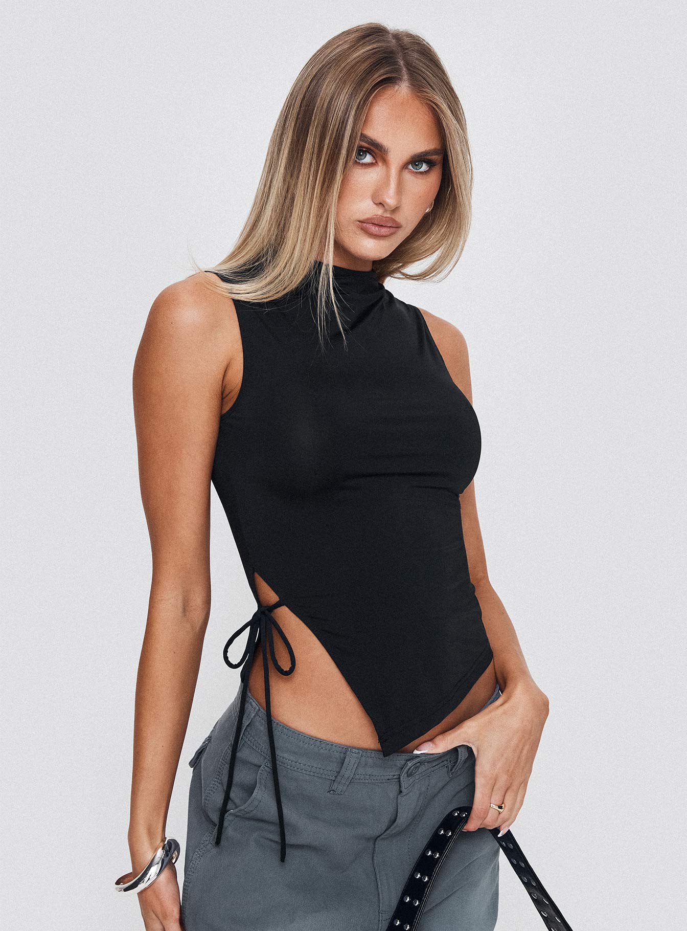Solarah Tie Side Top Black