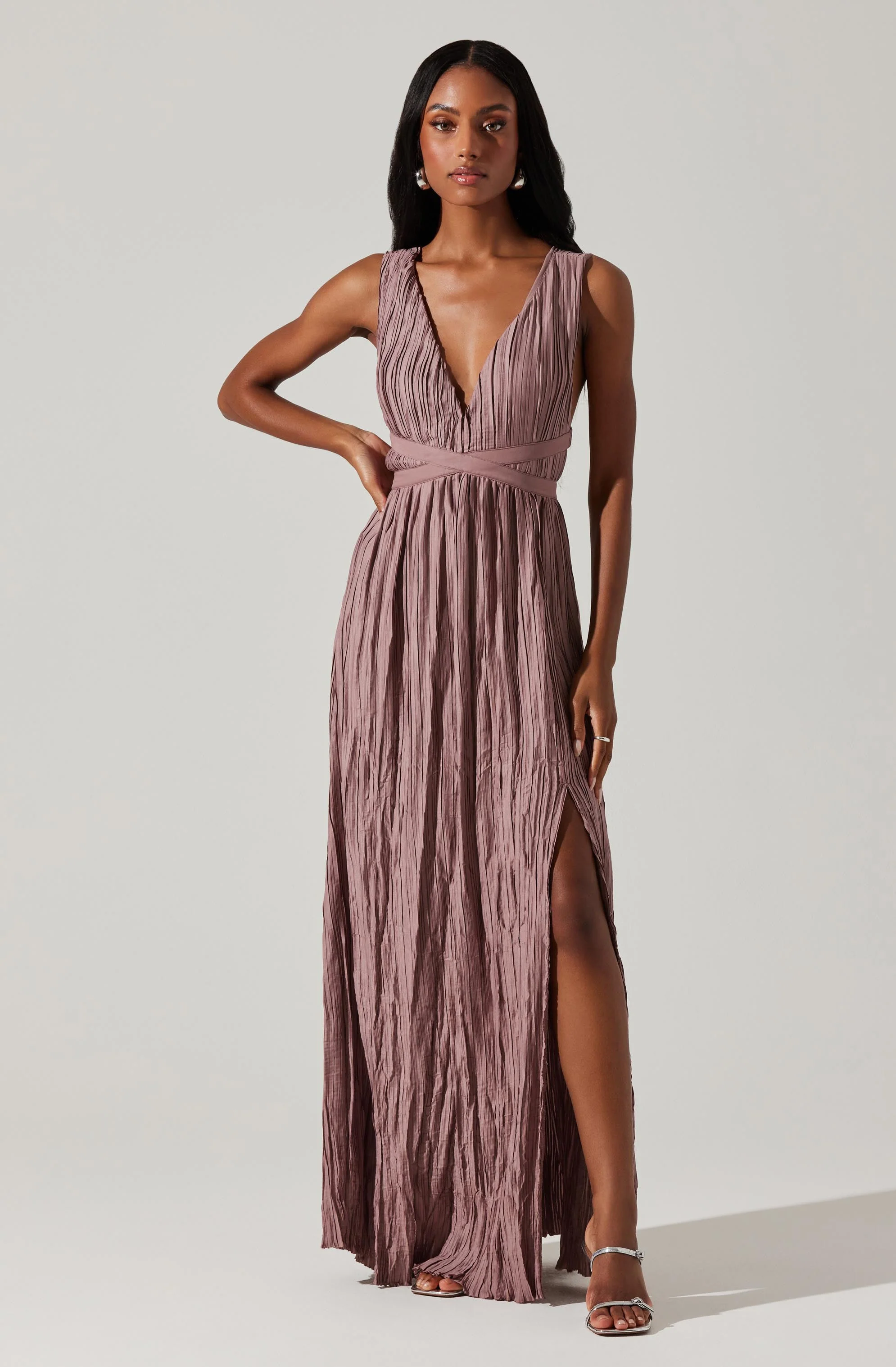 Tesni Pleated Maxi Dress