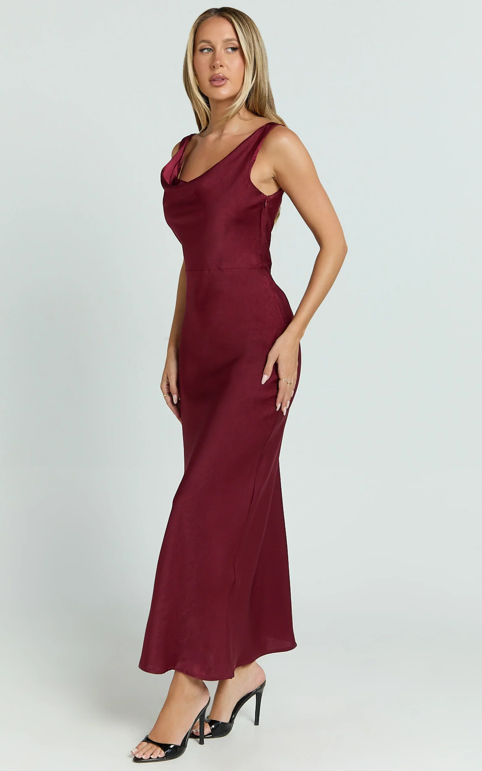 Dara Midi Dress Low Neck Sleeveless Slip Dress in Wine