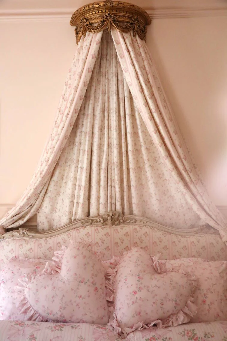 Heart Shape Ruffle Pillow- PARISIAN PINK