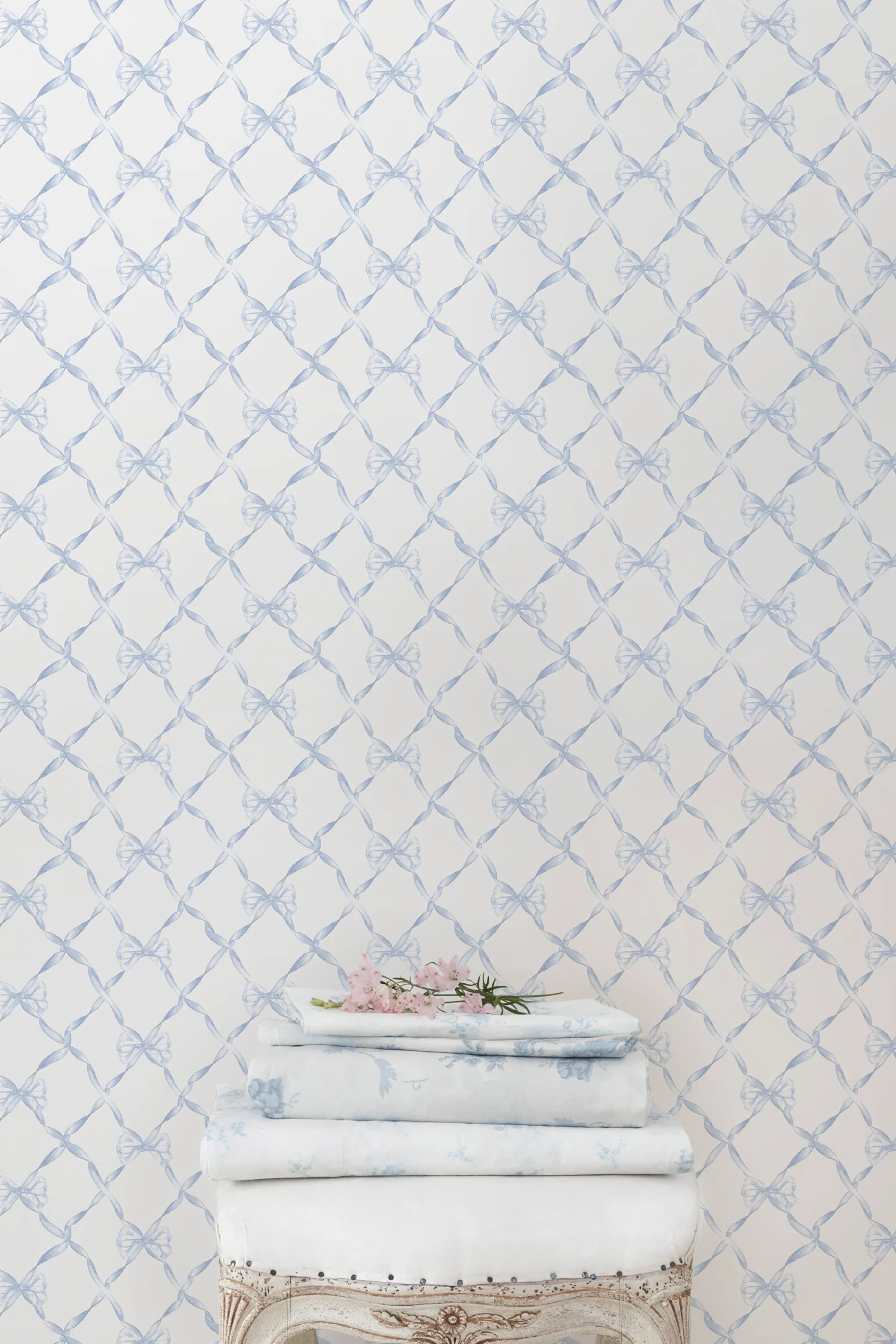 Baby Bow Standard Wallpaper