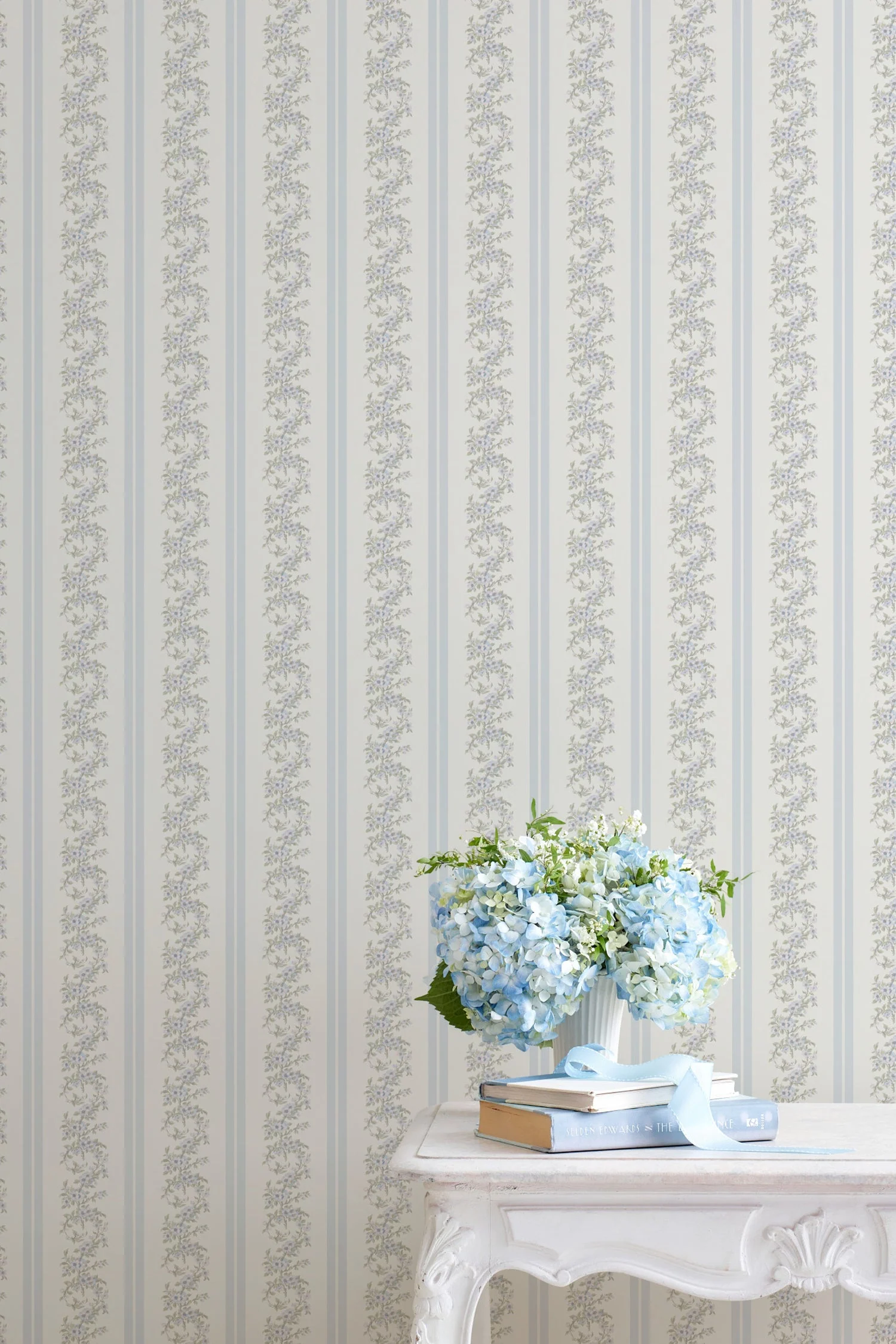 Marigold Wreath Wallpaper