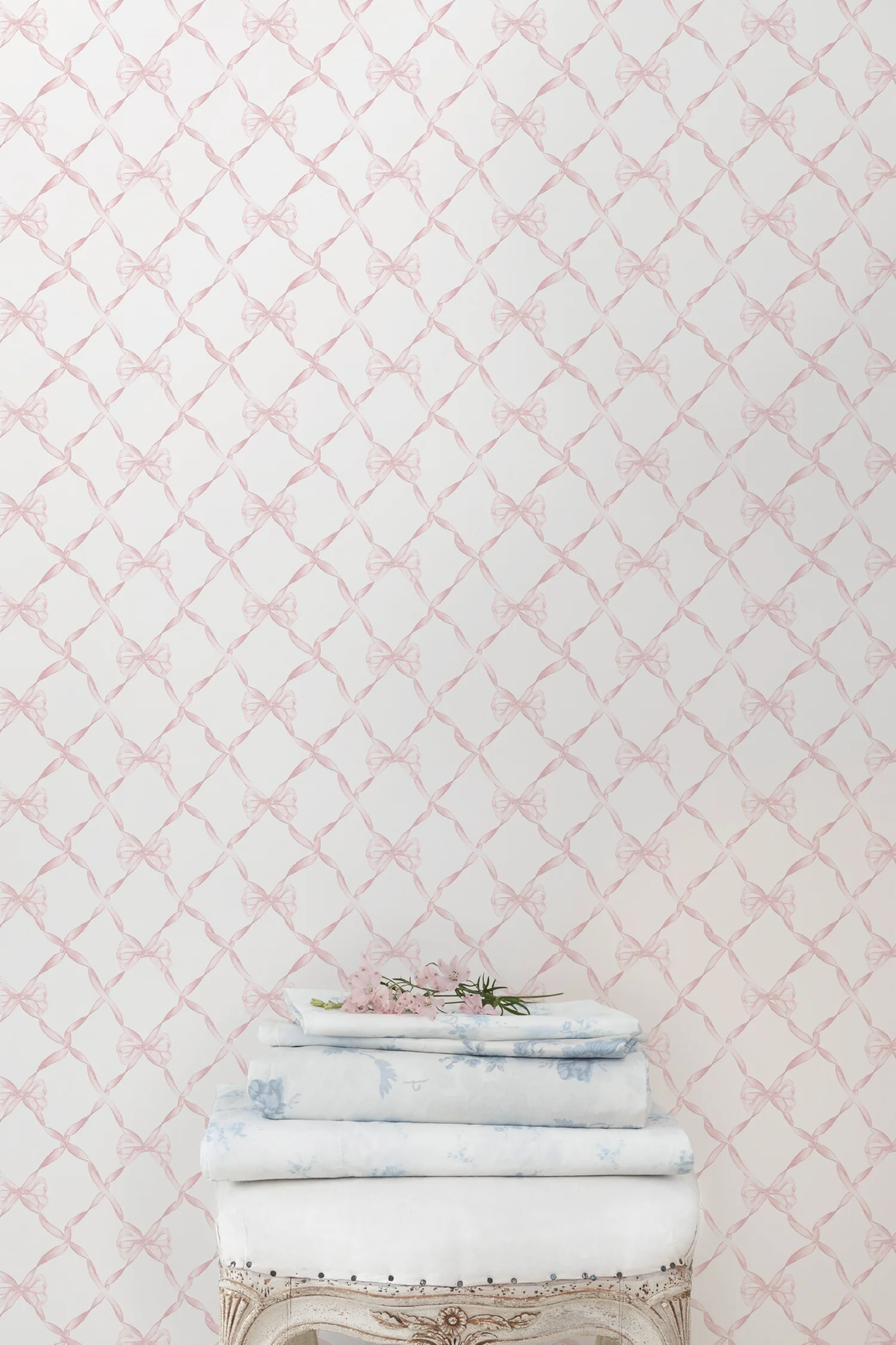 Baby Bow Standard Wallpaper