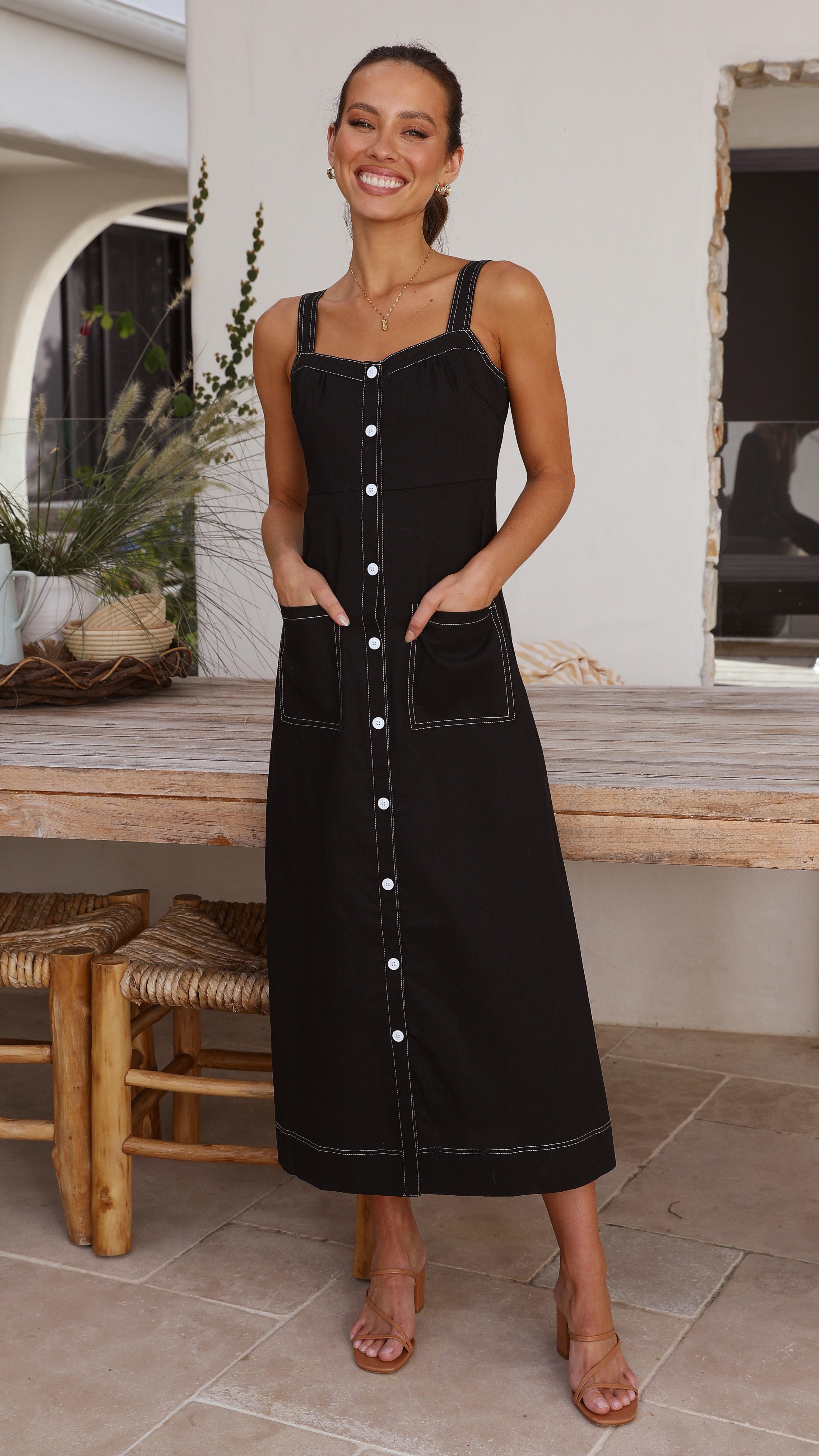 Reda Midi Dress - Black