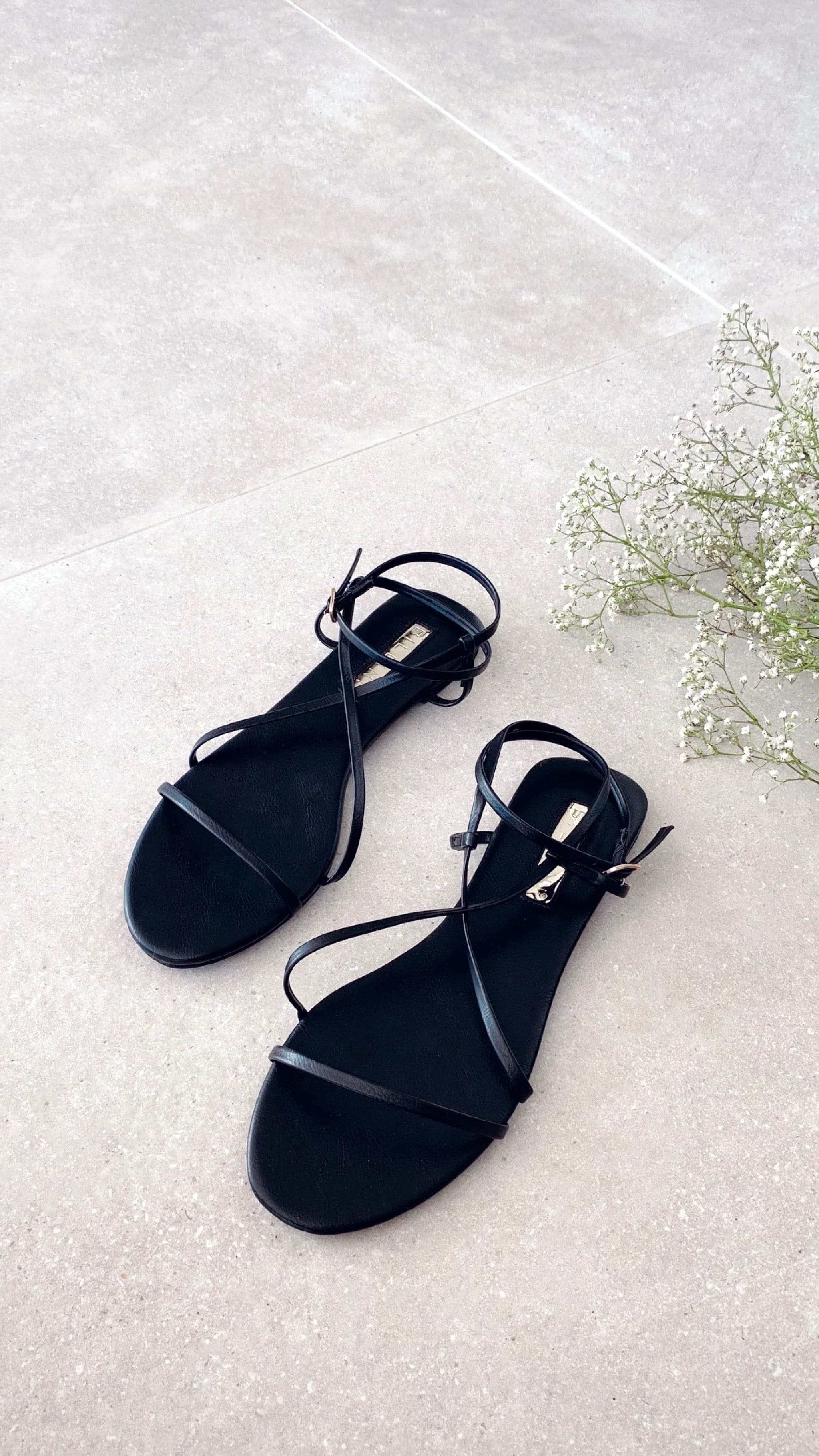 Pacific Sandals - Black