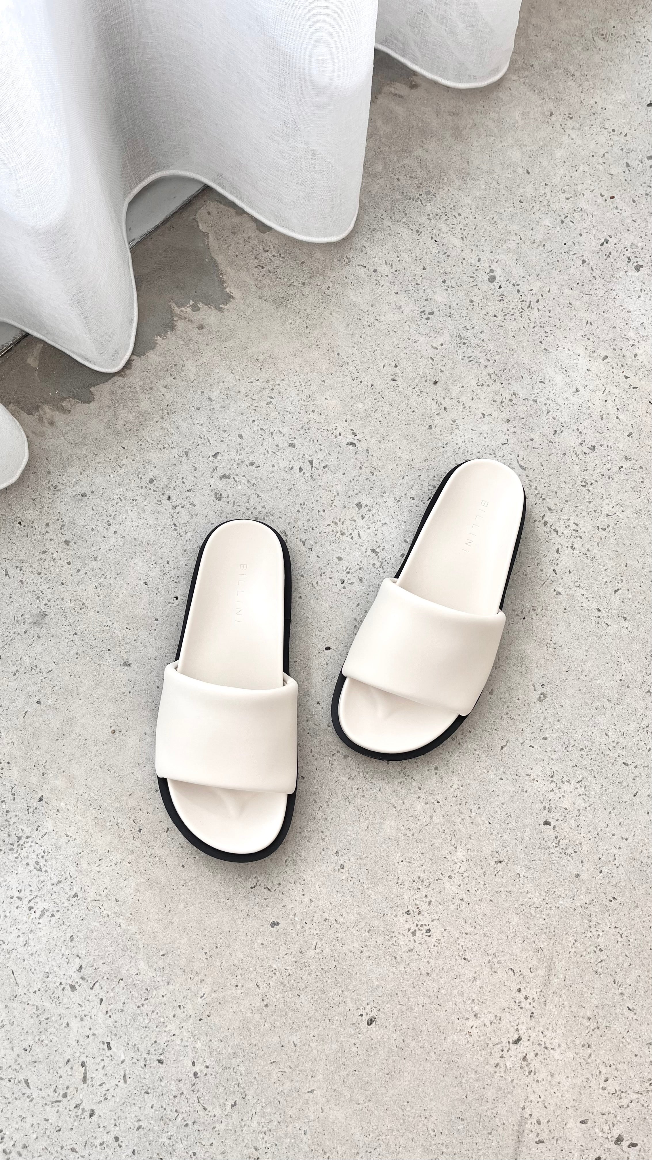 Tiago Slide - Bone