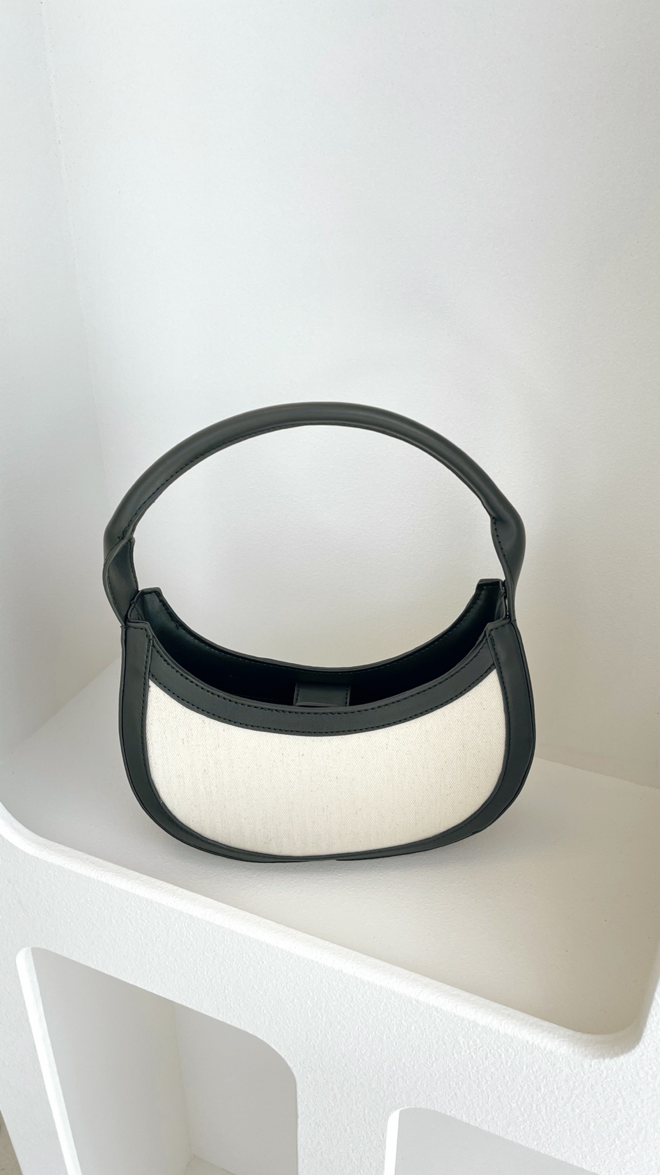 Bea Handbag - Black