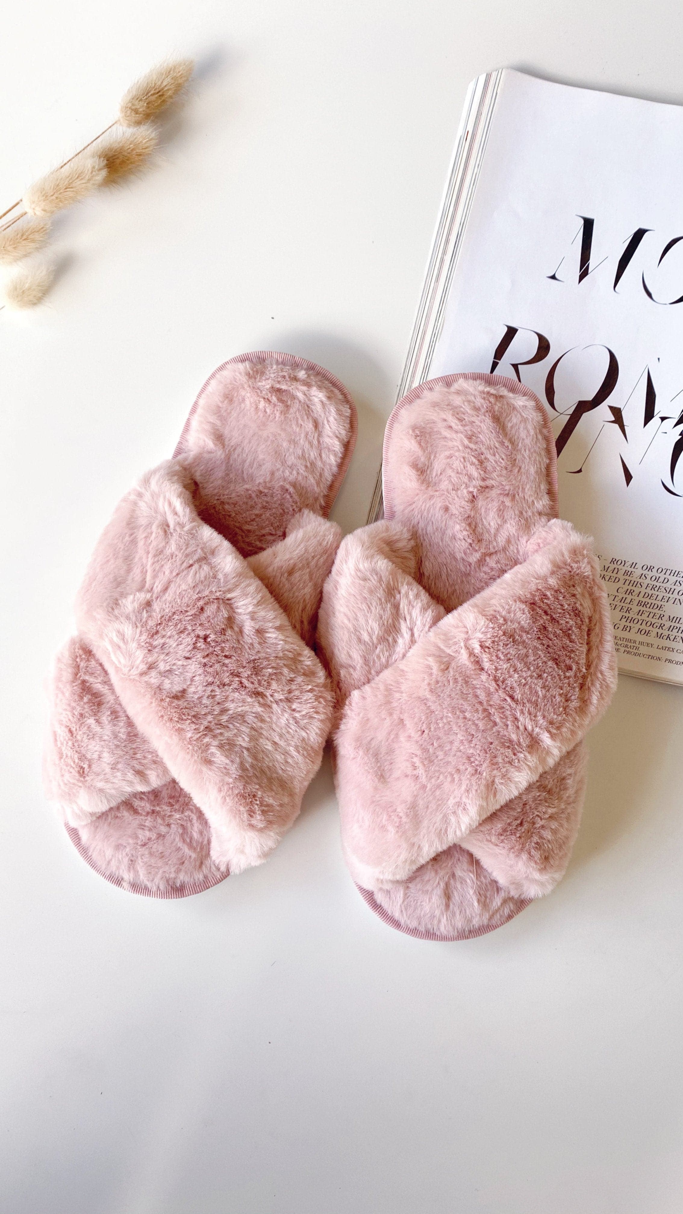 Jessica Fluffy Slippers - Light Pink