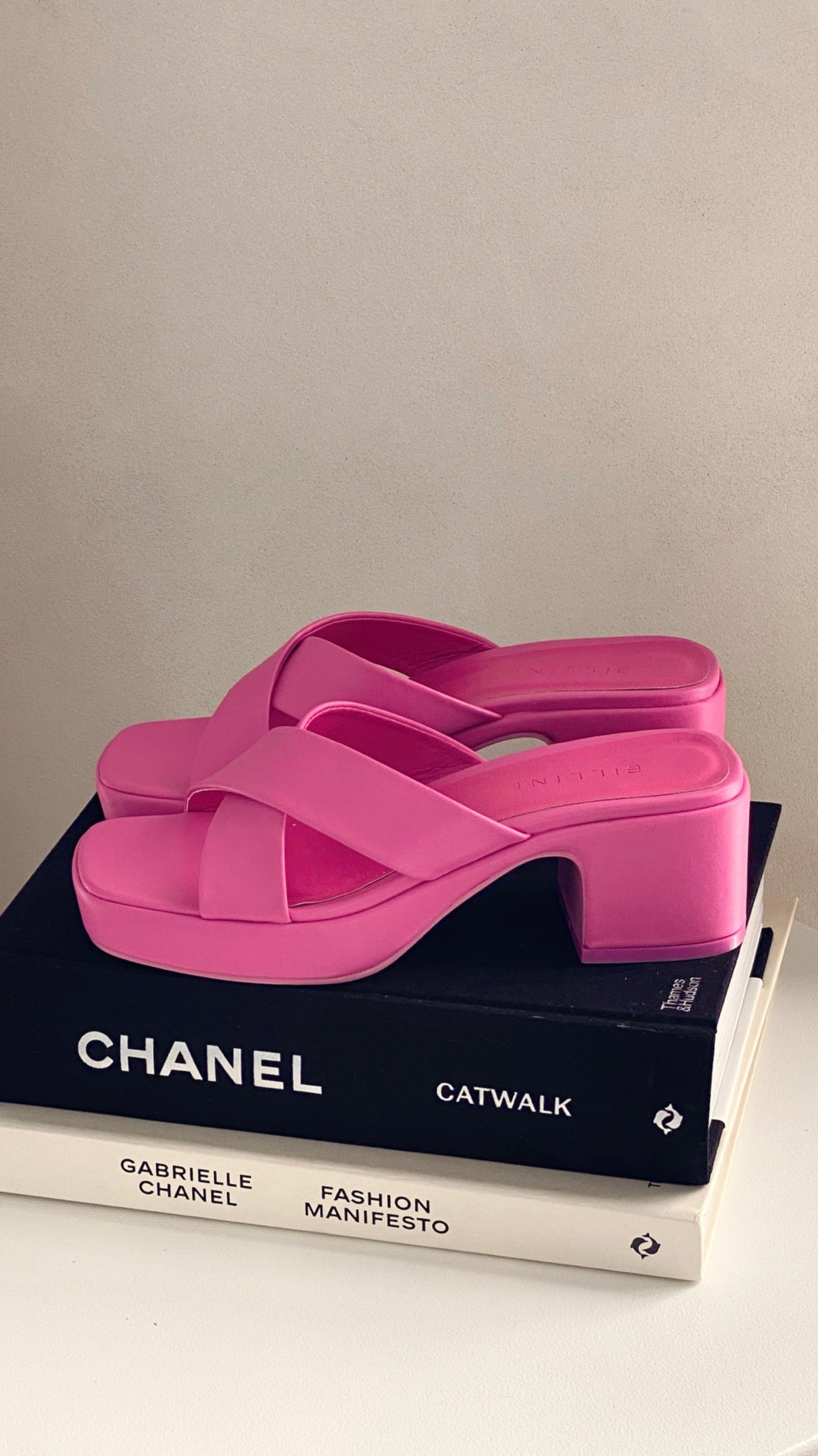 Pennie Heel - Lipstick