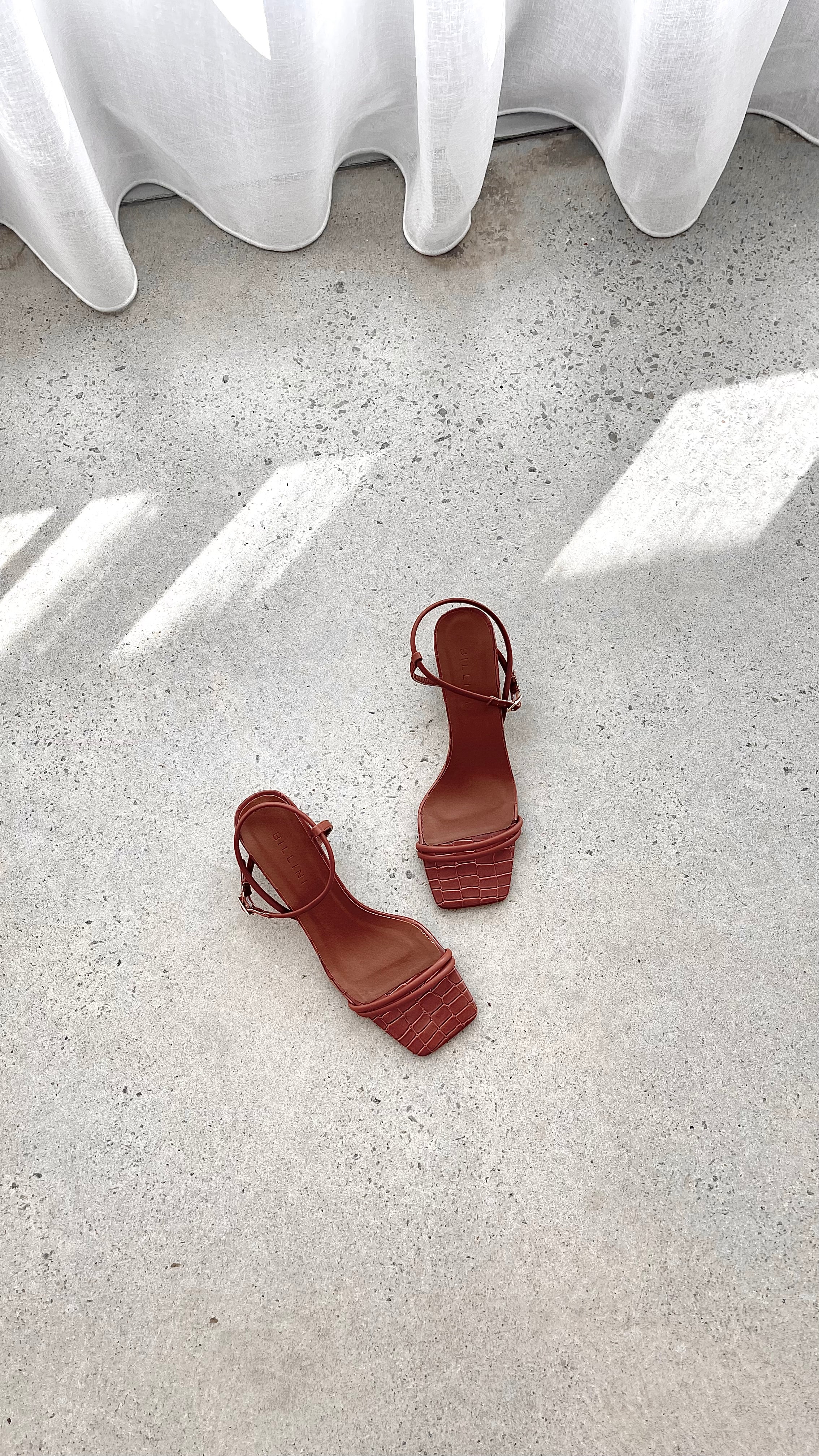 Isobella Heel - Tan