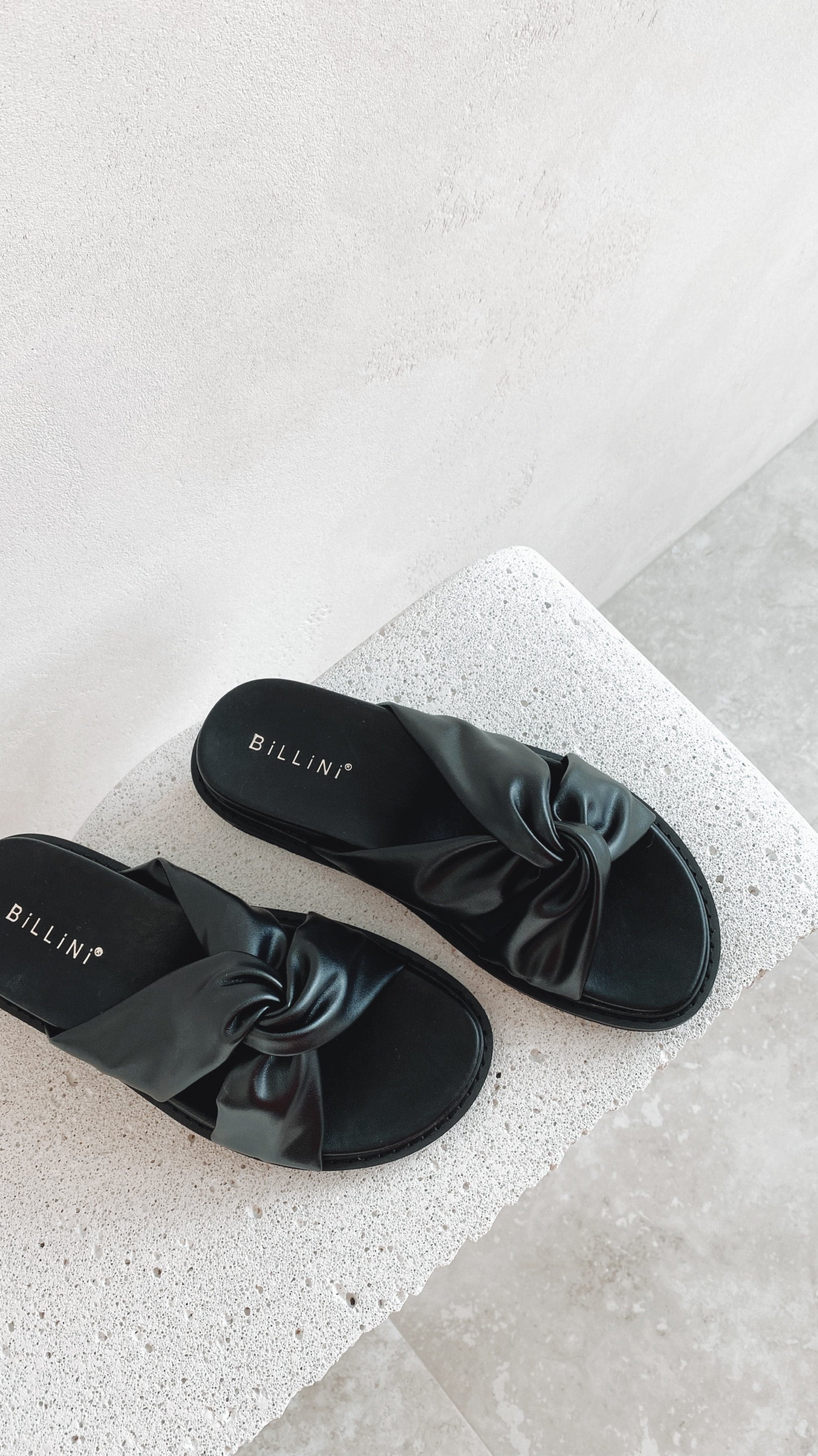 Rogue Sandal - Black