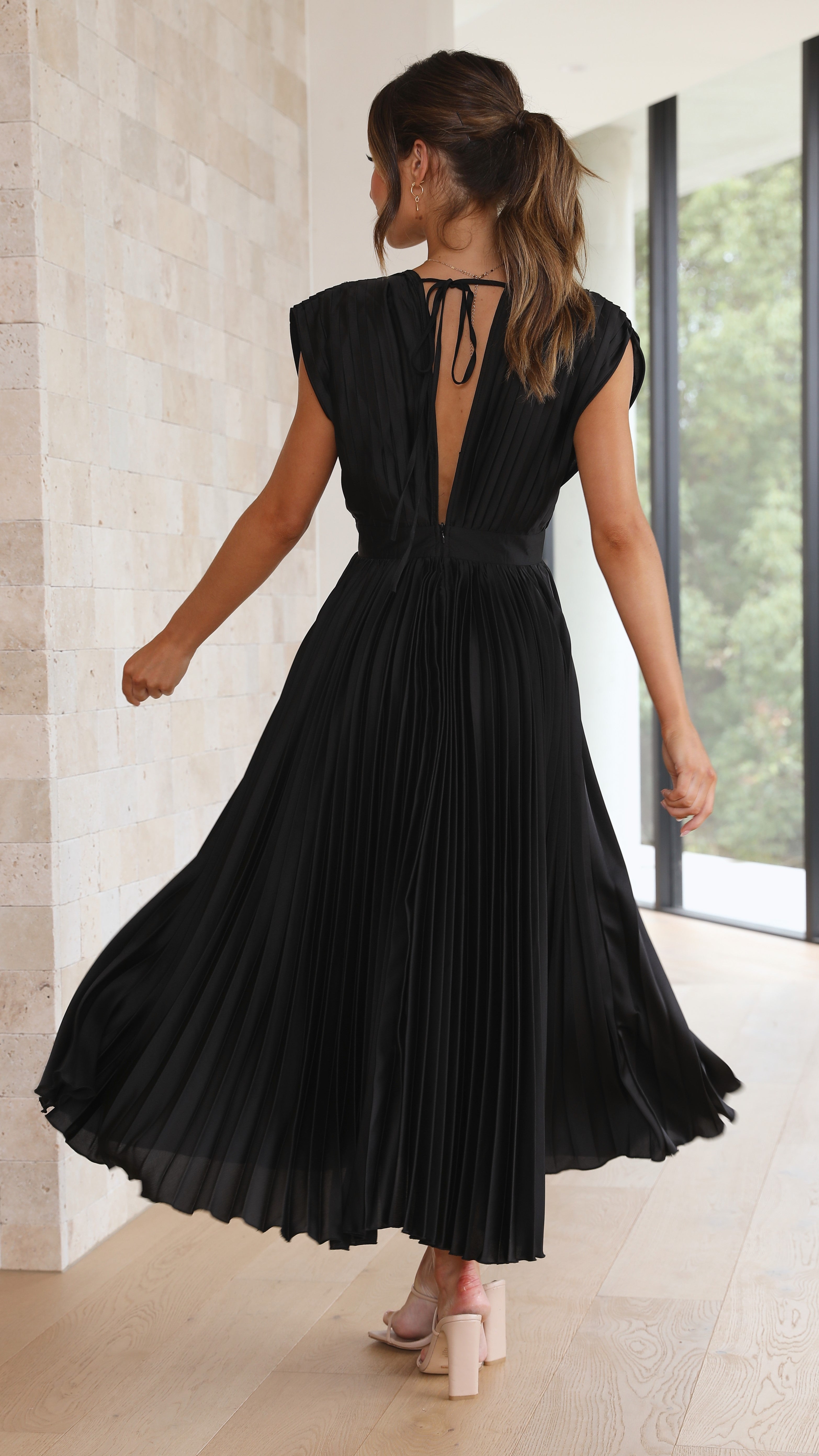Gina Maxi Dress - Black