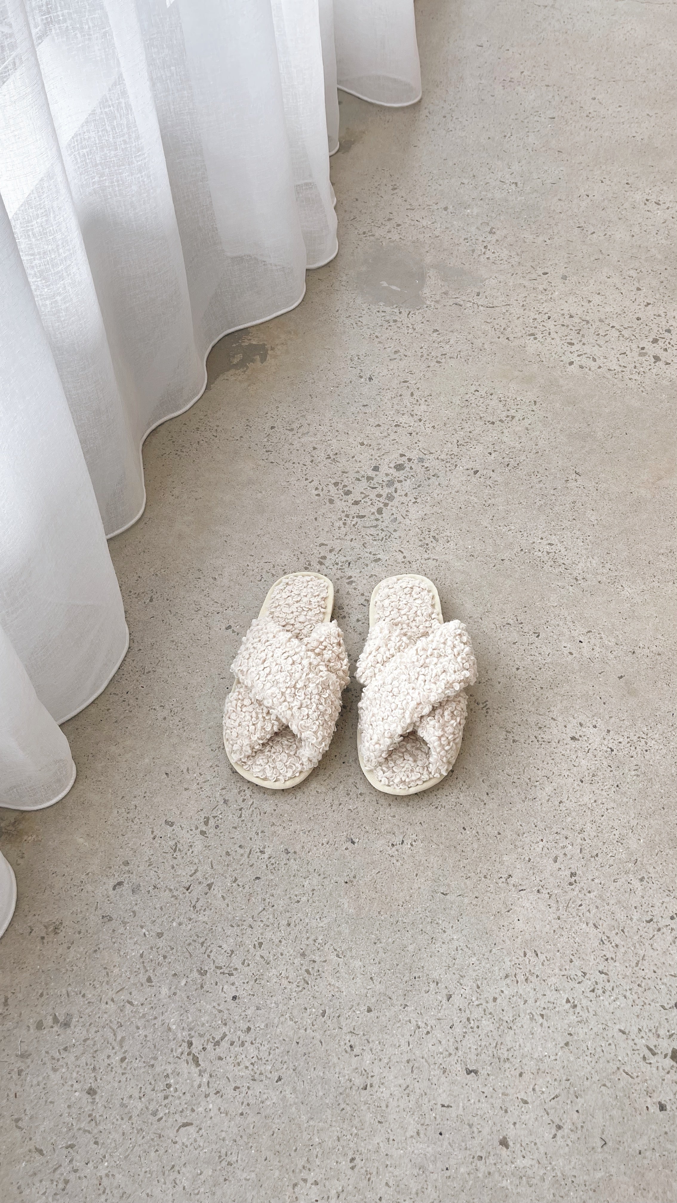 Teddy Slippers - Beige