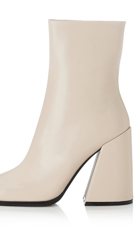 Alias Mae Alana Boot - Cream Leather