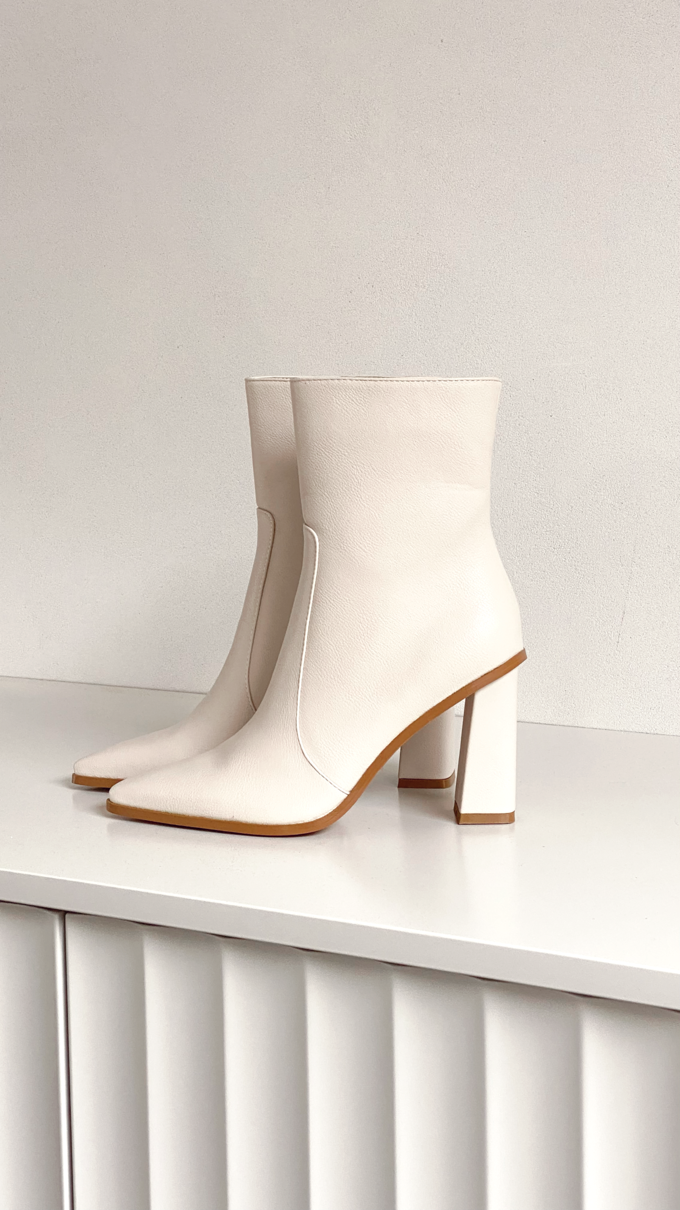 Mirie Boots  - Ivory