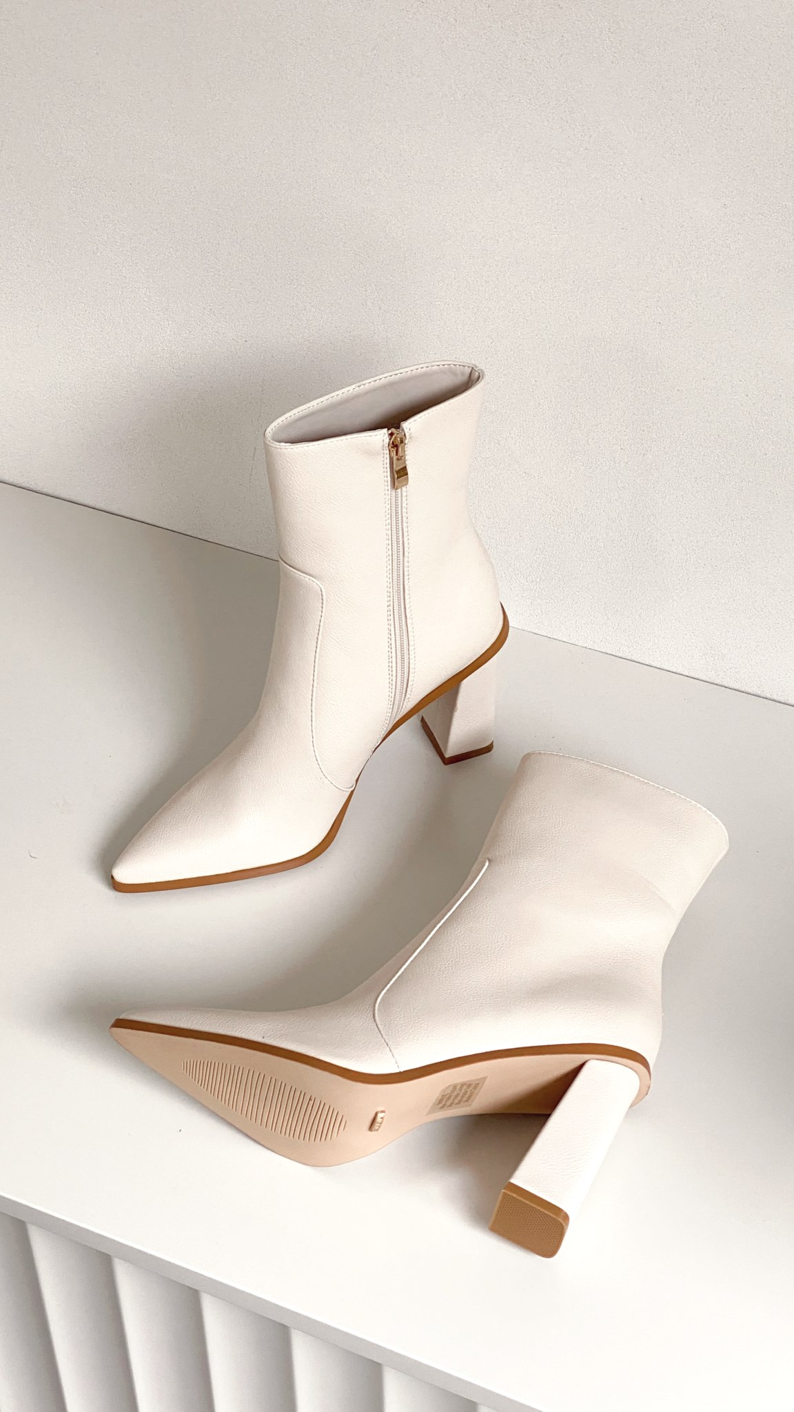 Mirie Boots  - Ivory