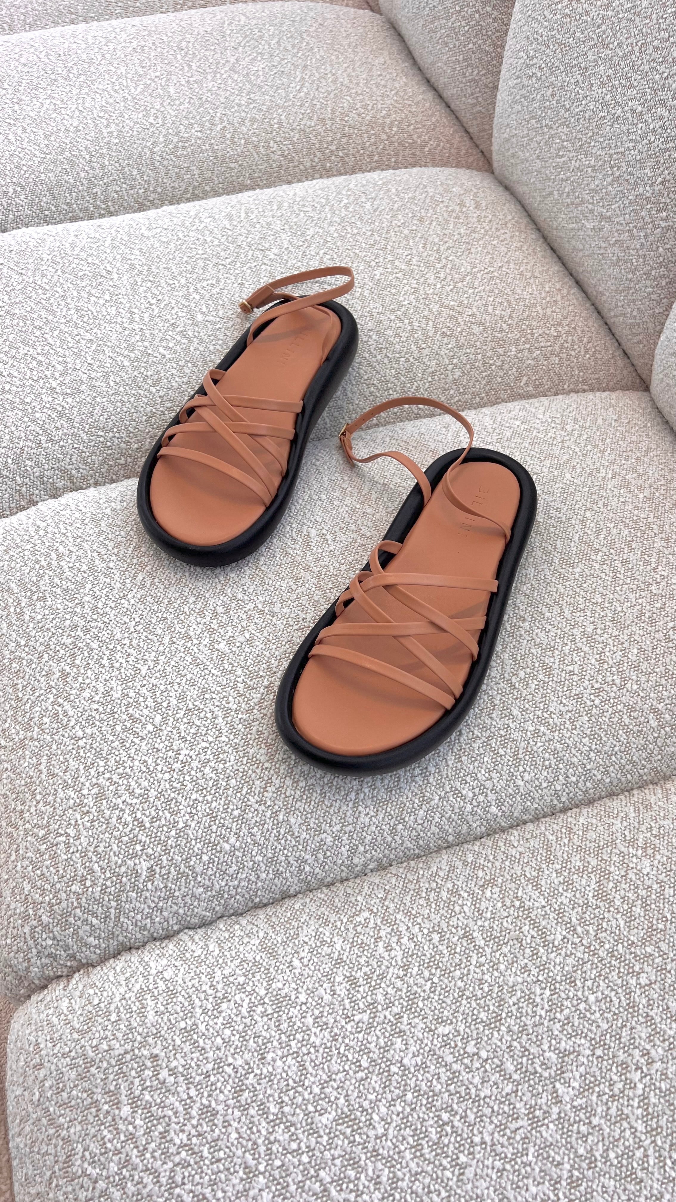 Nikola Sandal - Sand